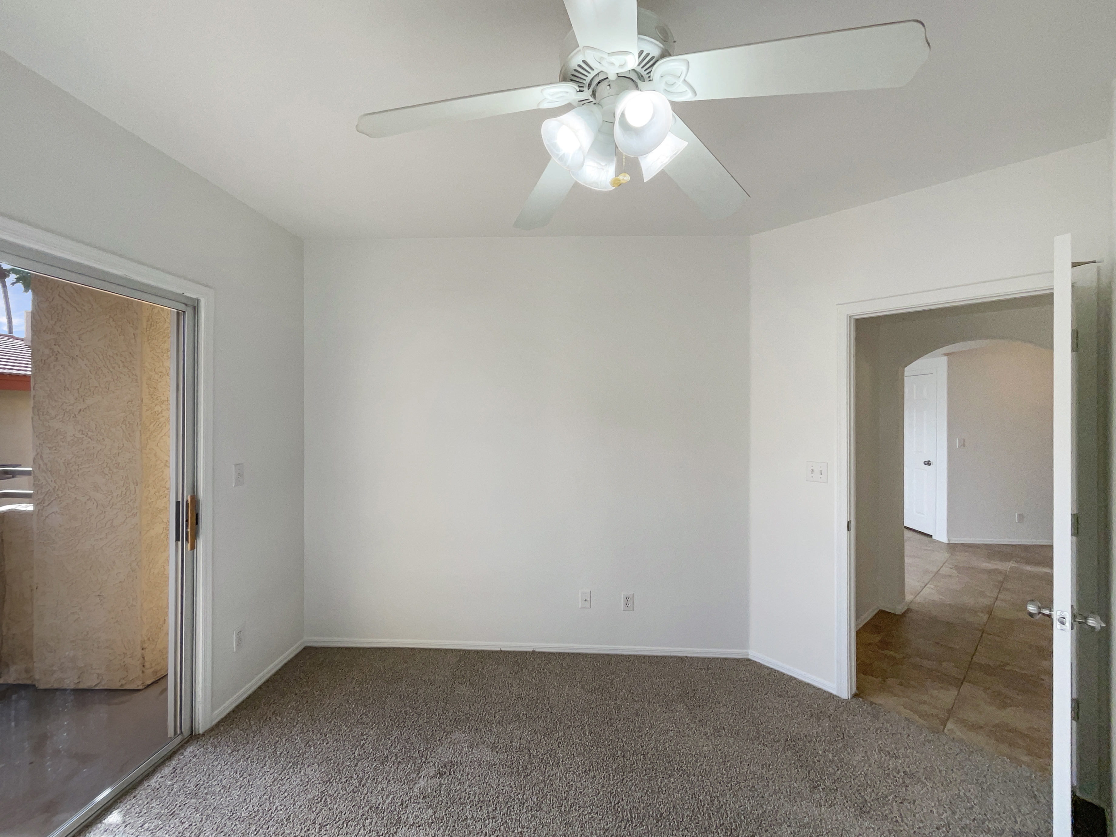 Photo 11 of 23 of 10410 N Cave Creek Rd, Phoenix, AZ