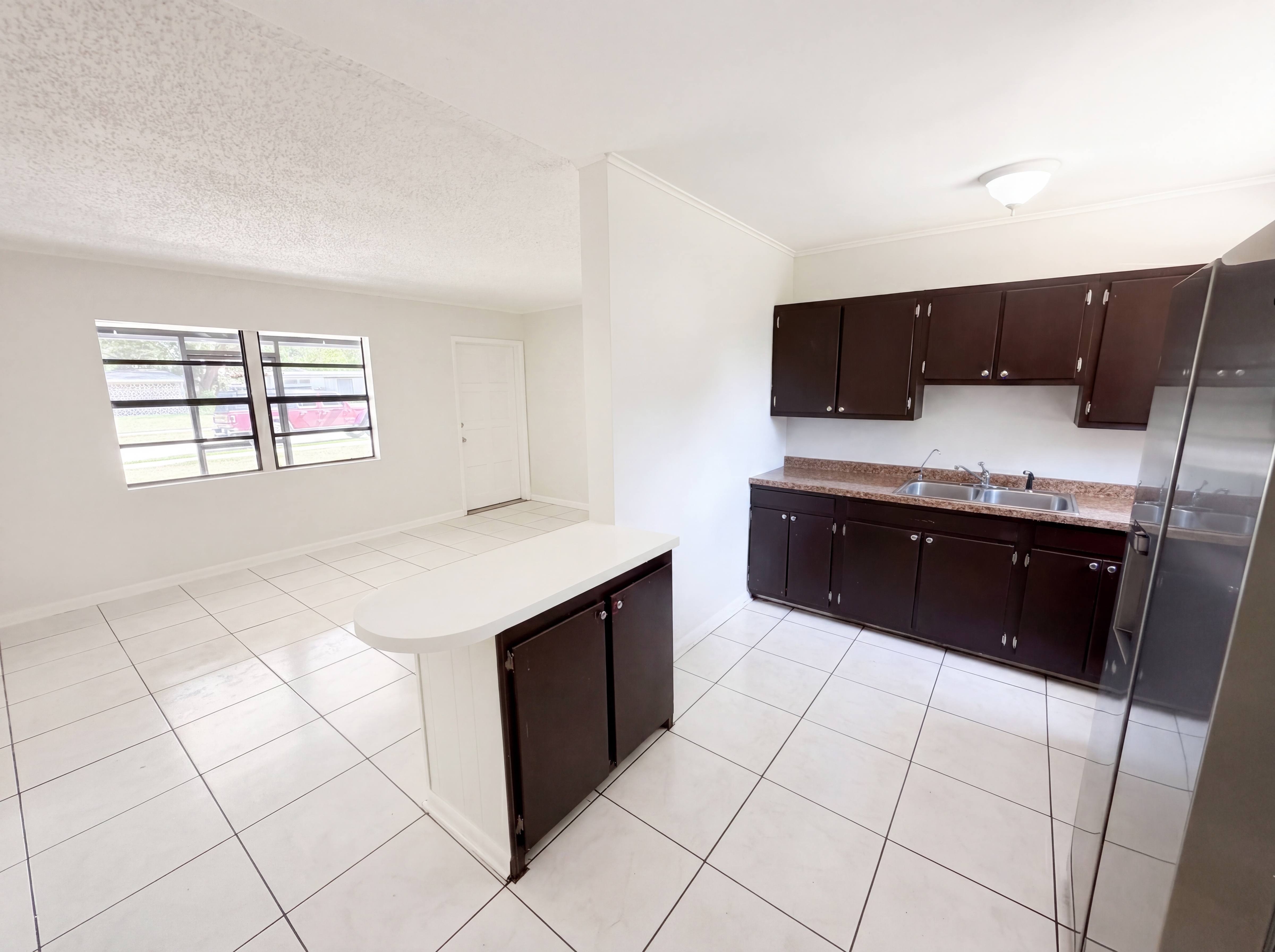 Photo 6 of 23 of 459 Notre Dame Dr, Altamonte Springs, FL