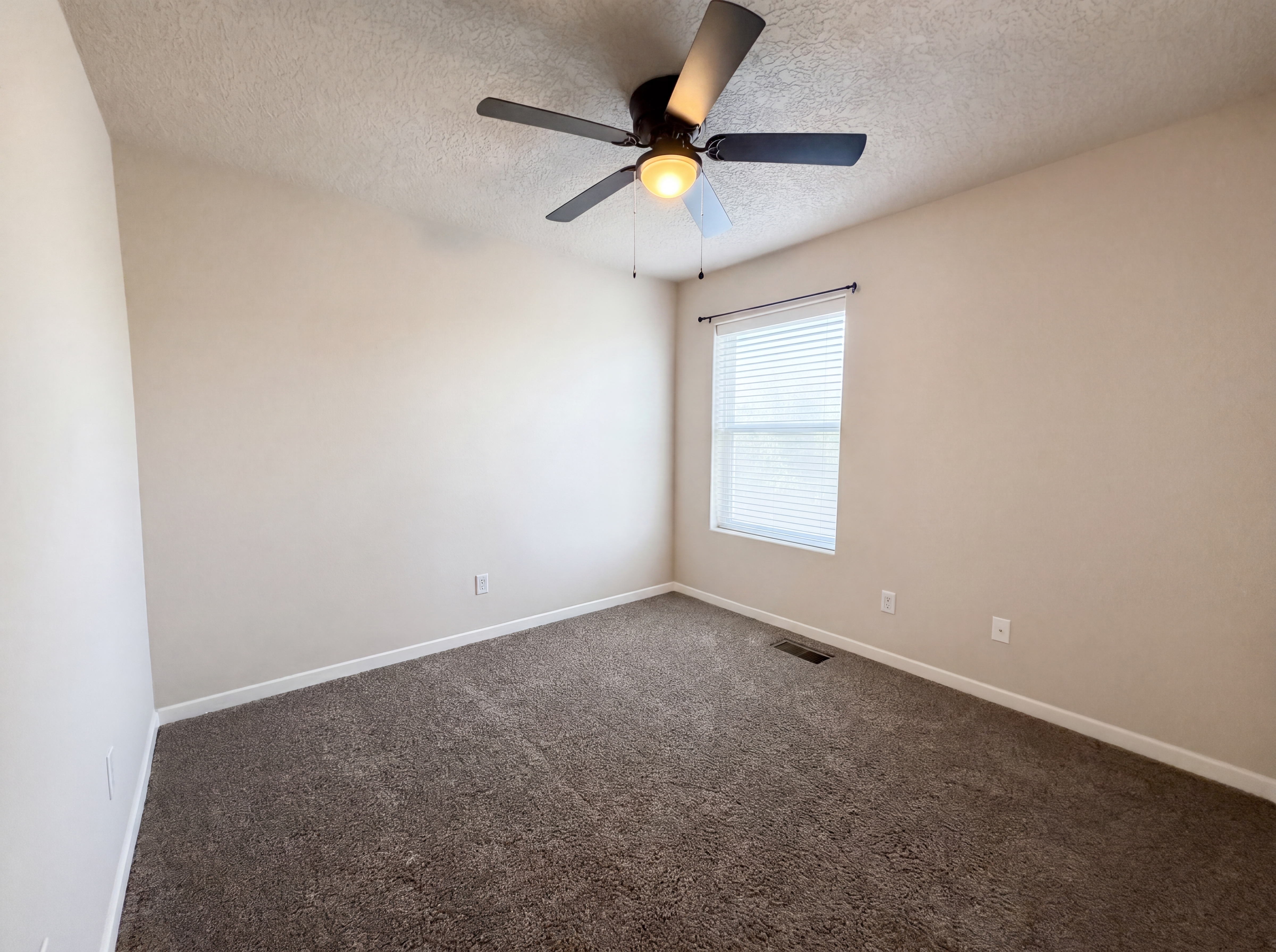 Photo 9 of 23 of 2513 Milagro Ridge Ct NE, Rio Rancho, NM