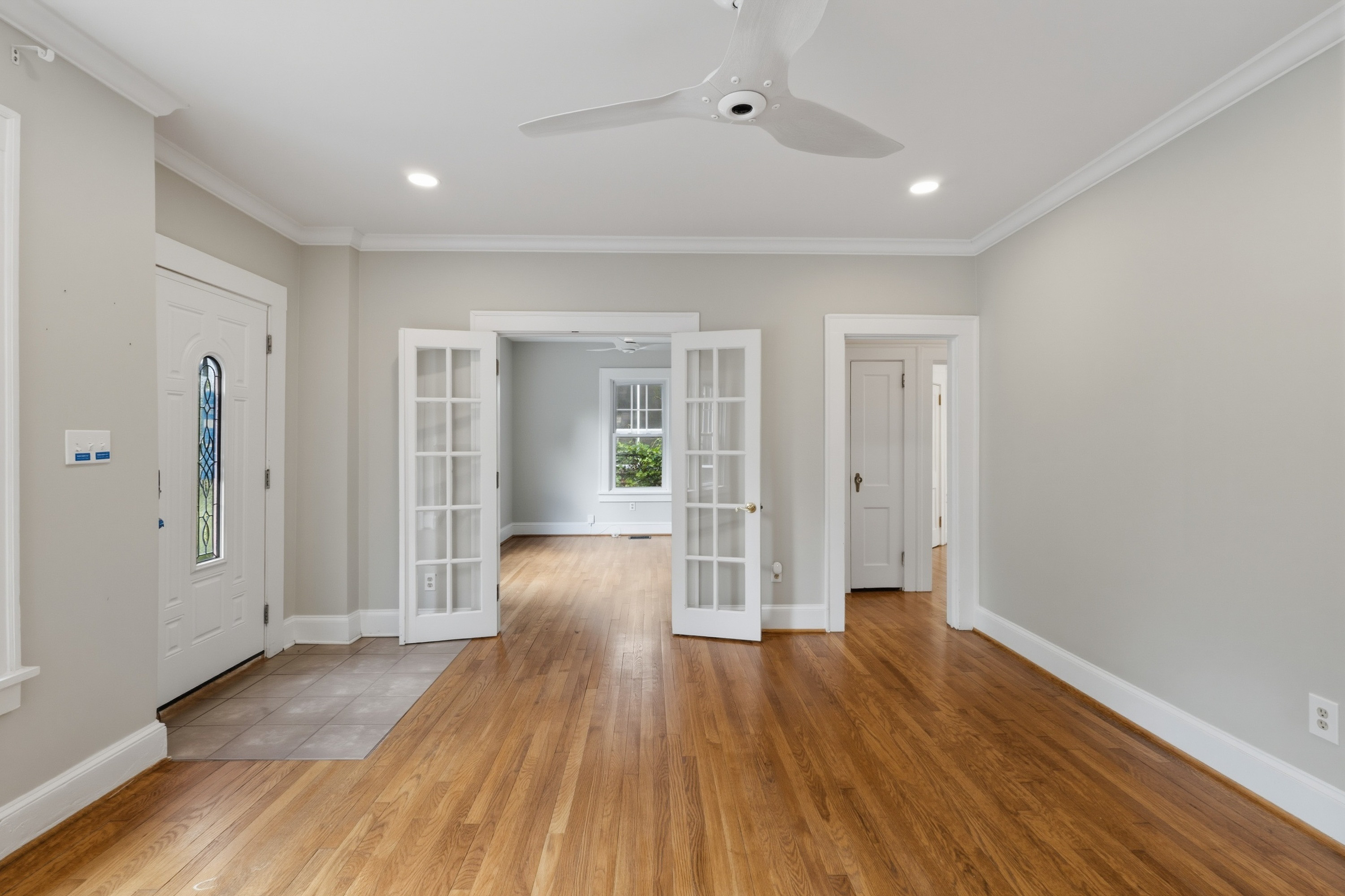 Photo 3 of 37 of 2666 Arbor Ave SE, Atlanta, GA