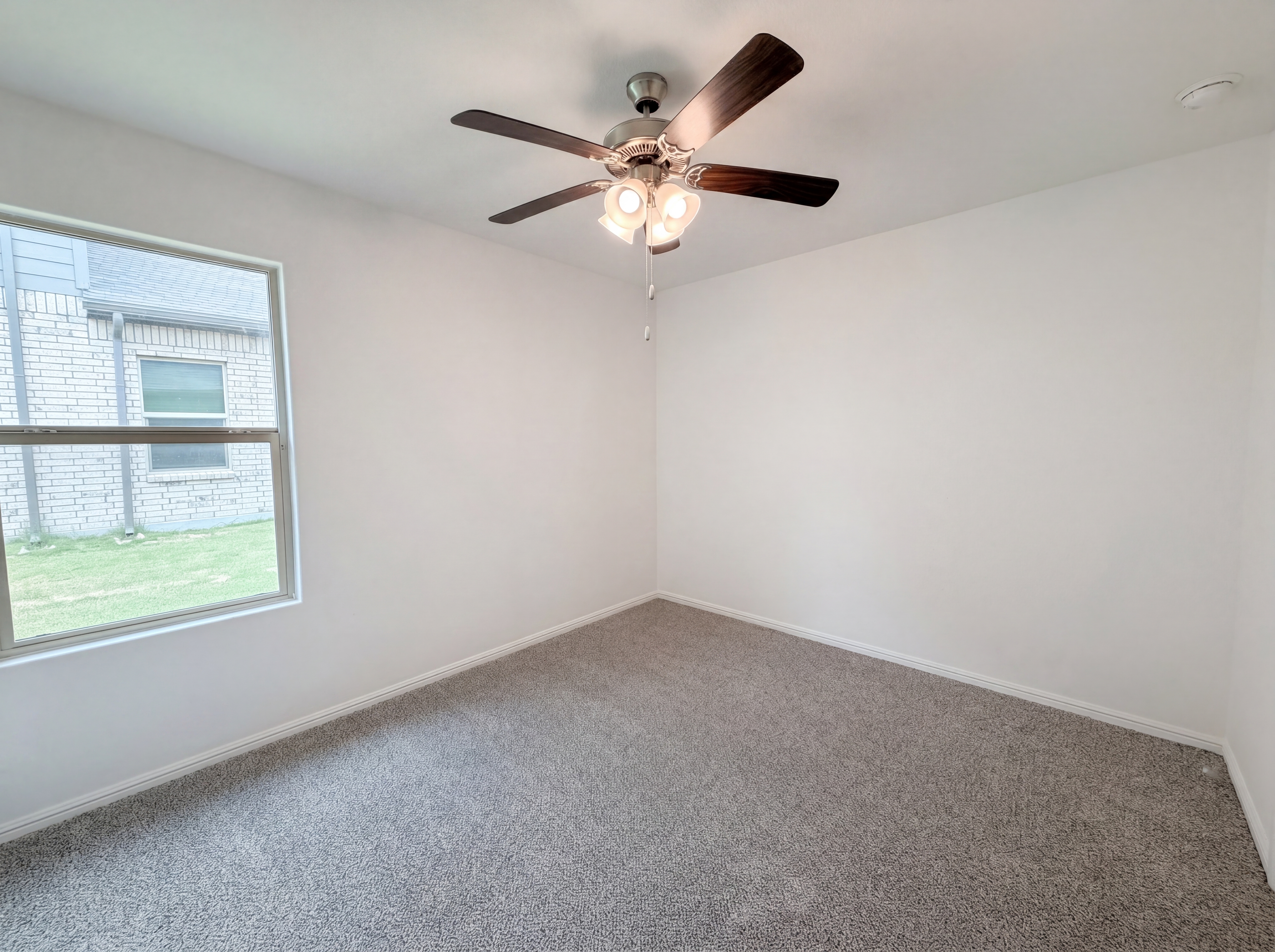 Photo 10 of 16 of 13592 Gunsmoke Ln, Cresson, TX