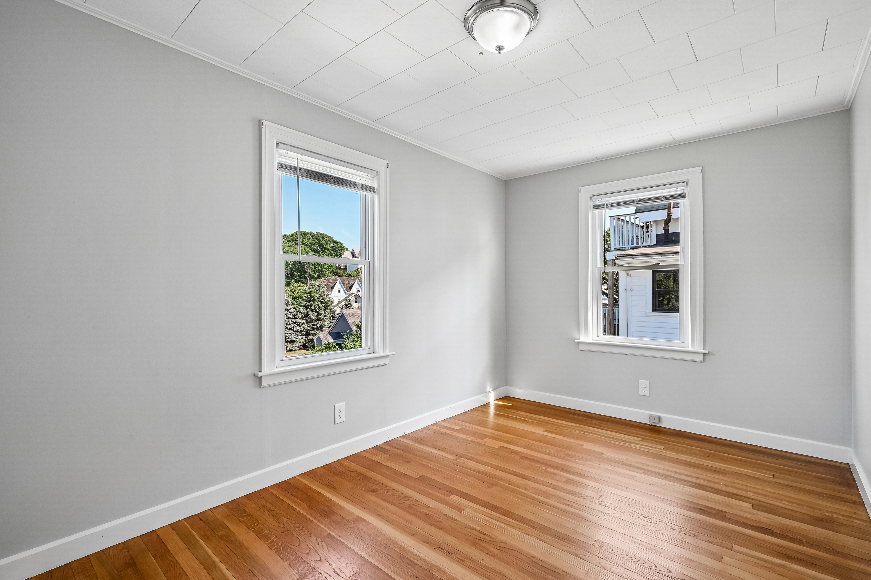 Photo 10 of 27 of 42 E Main St, Gloucester, MA