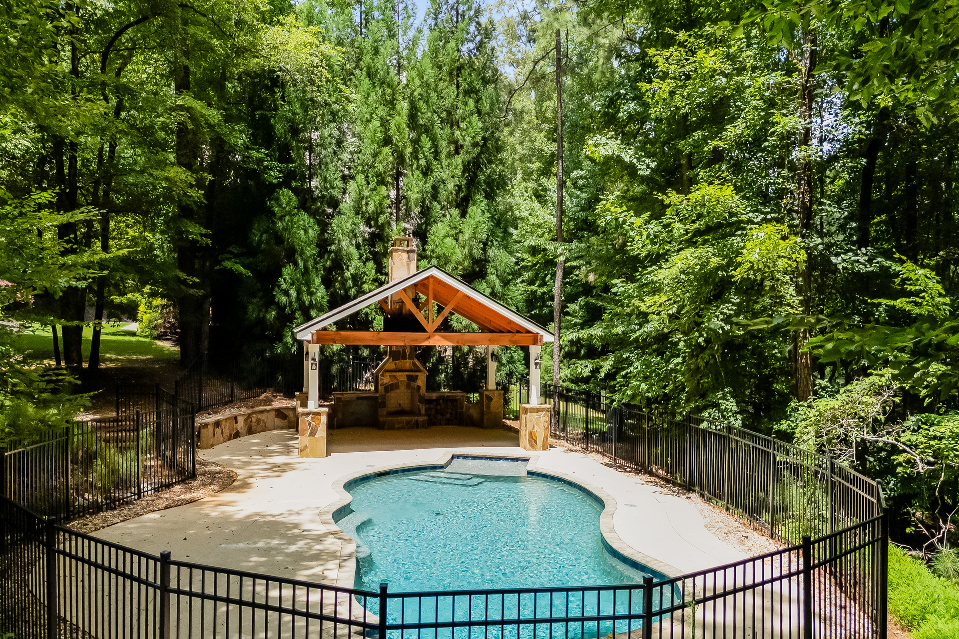 Photo 110 of 126 of 108 Waters Edge Dr, Woodstock, GA