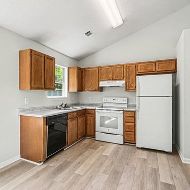 Property photo 2 of 4967 McKinley Dr