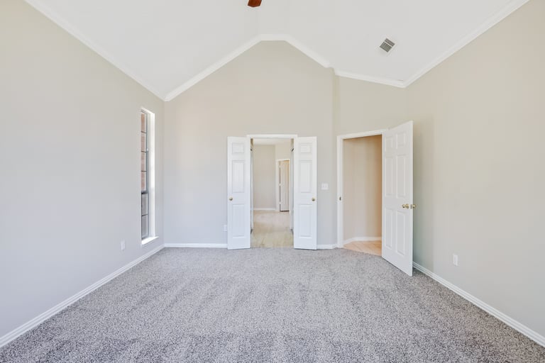 Photo 15 of 33 - 1616 Corvallis Trl, Arlington, TX 76006