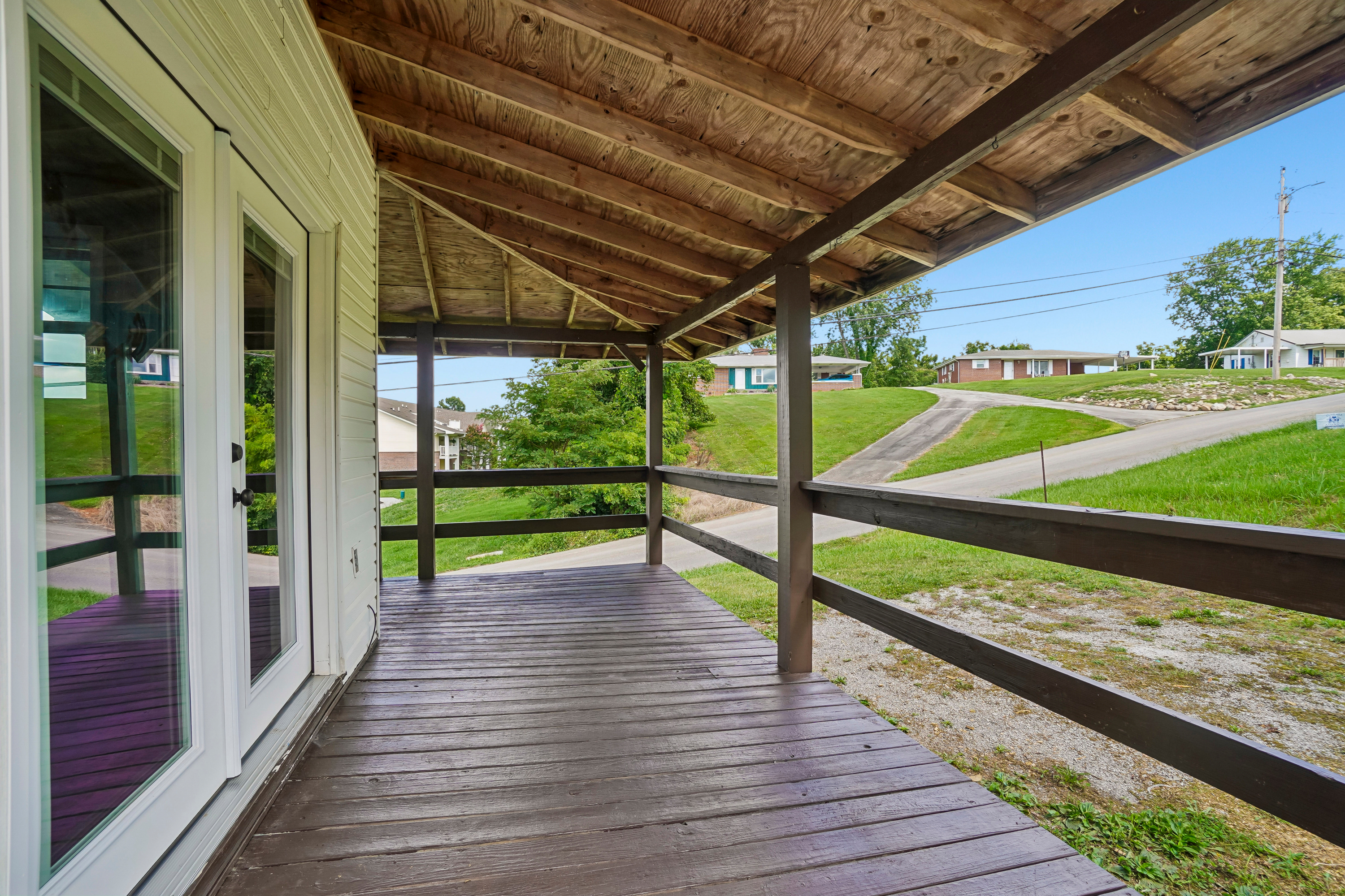 Photo 29 of 36 of 807 Hilltop Dr, Greeneville, TN