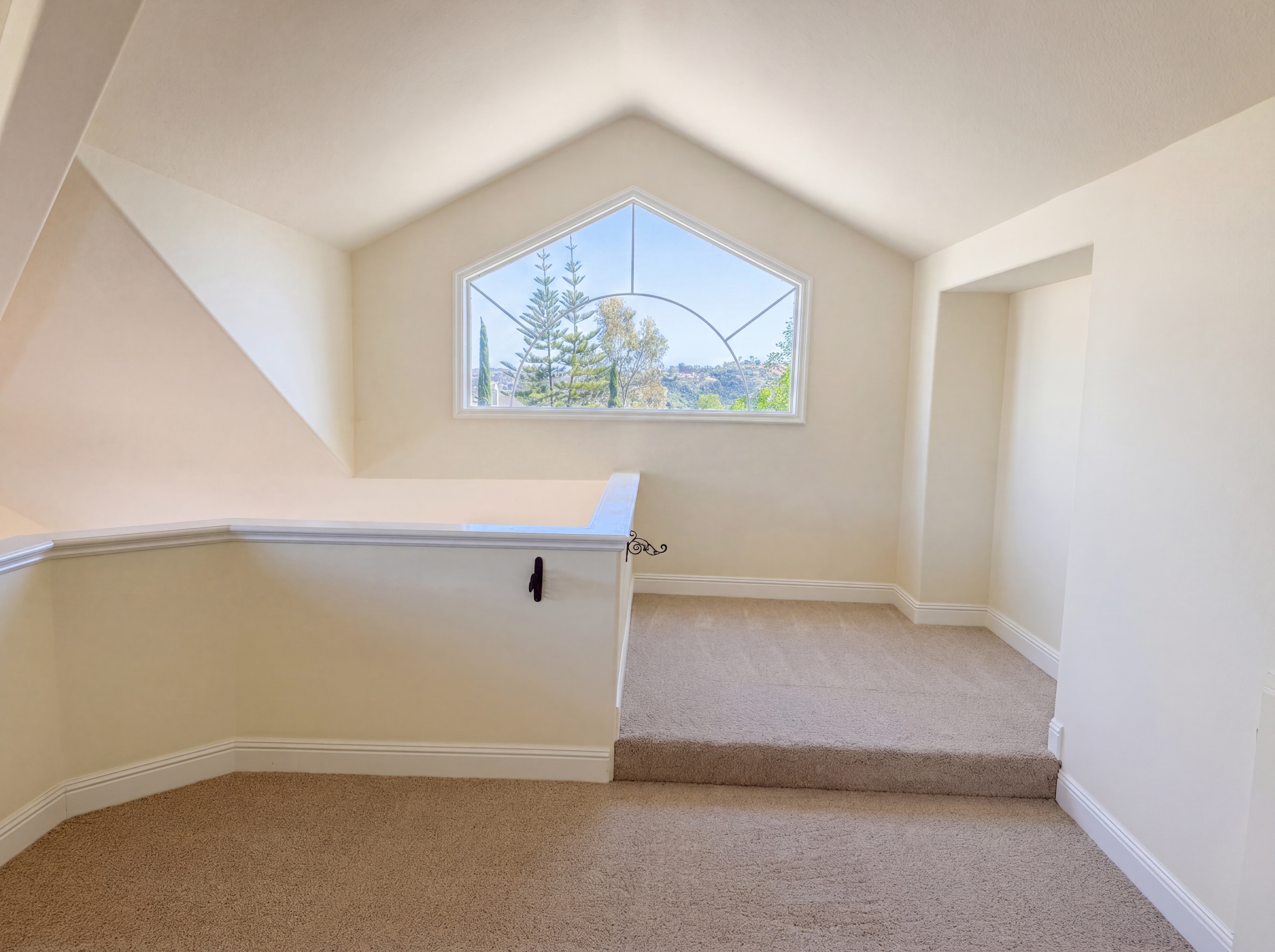 Photo 14 of 23 of 10 Diamant Way, Aliso Viejo, CA