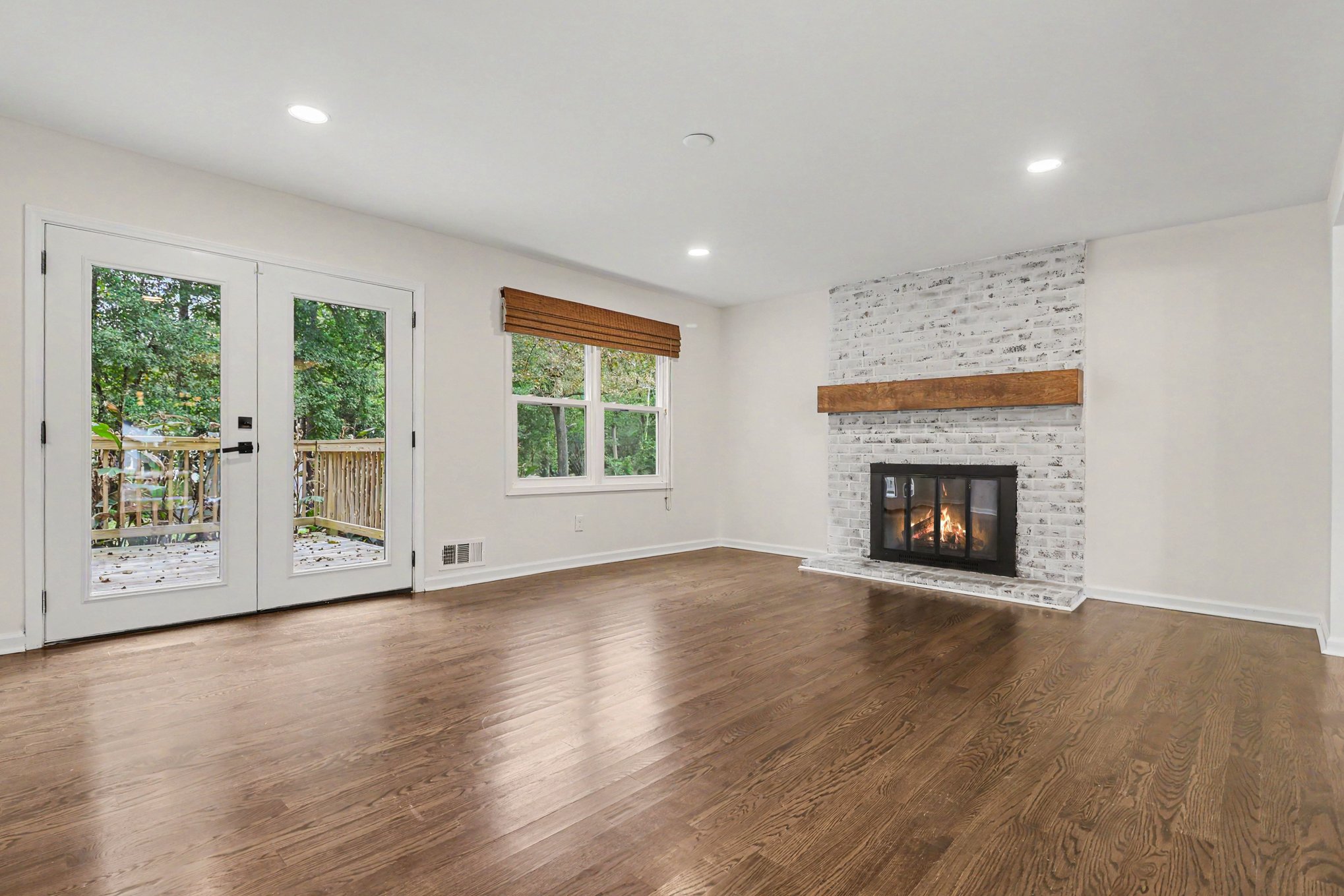 Photo 3 of 20 of 1772 Huntingford Dr, Marietta, GA
