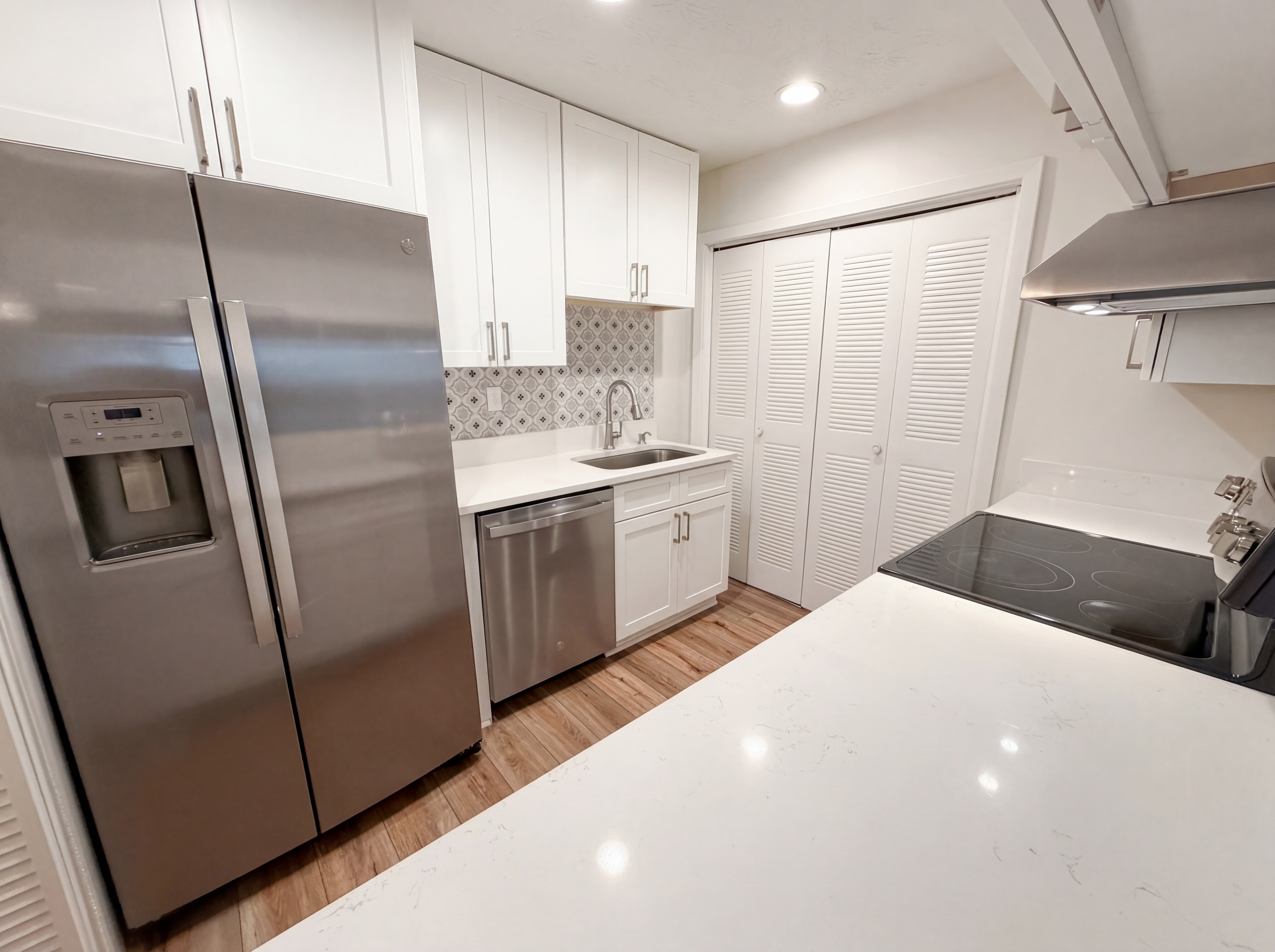 Photo 15 of 24 of 1013 Dunbar Dr, Atlanta, GA