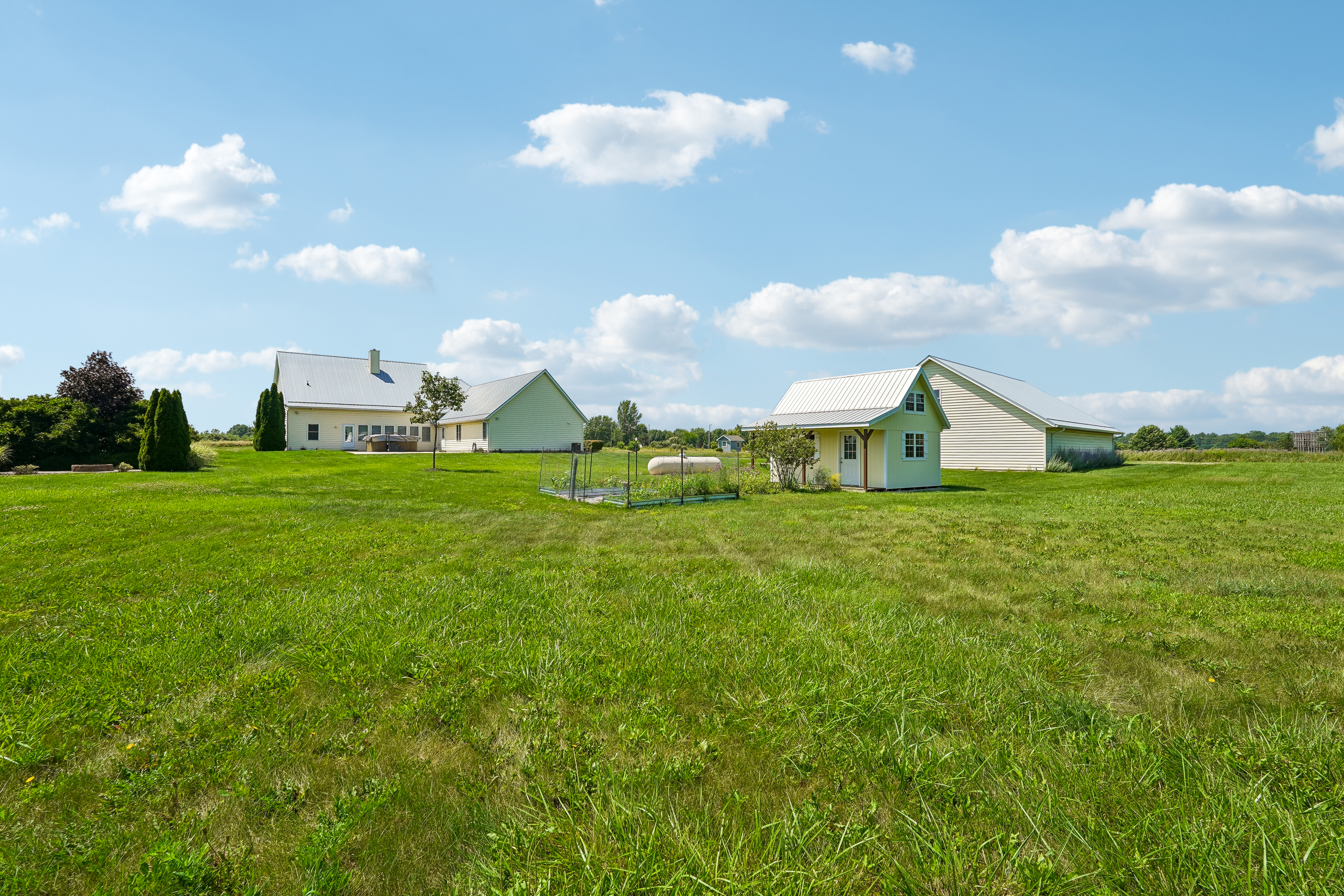 Photo 55 of 61 of 6400 Clark Rd, Sunbury, OH