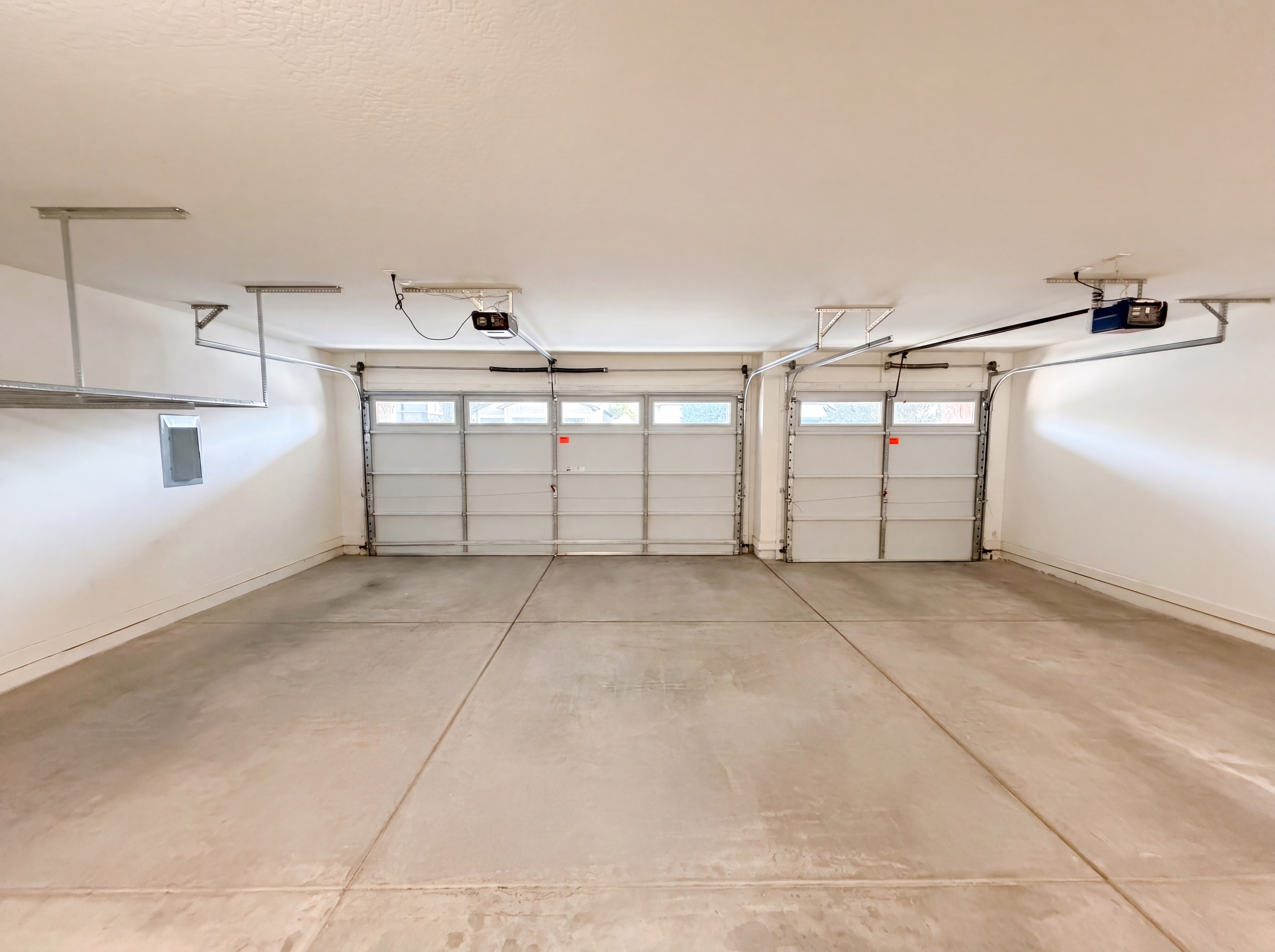 Photo 34 of 39 of 2113 W Eagle Feather Rd, Phoenix, AZ