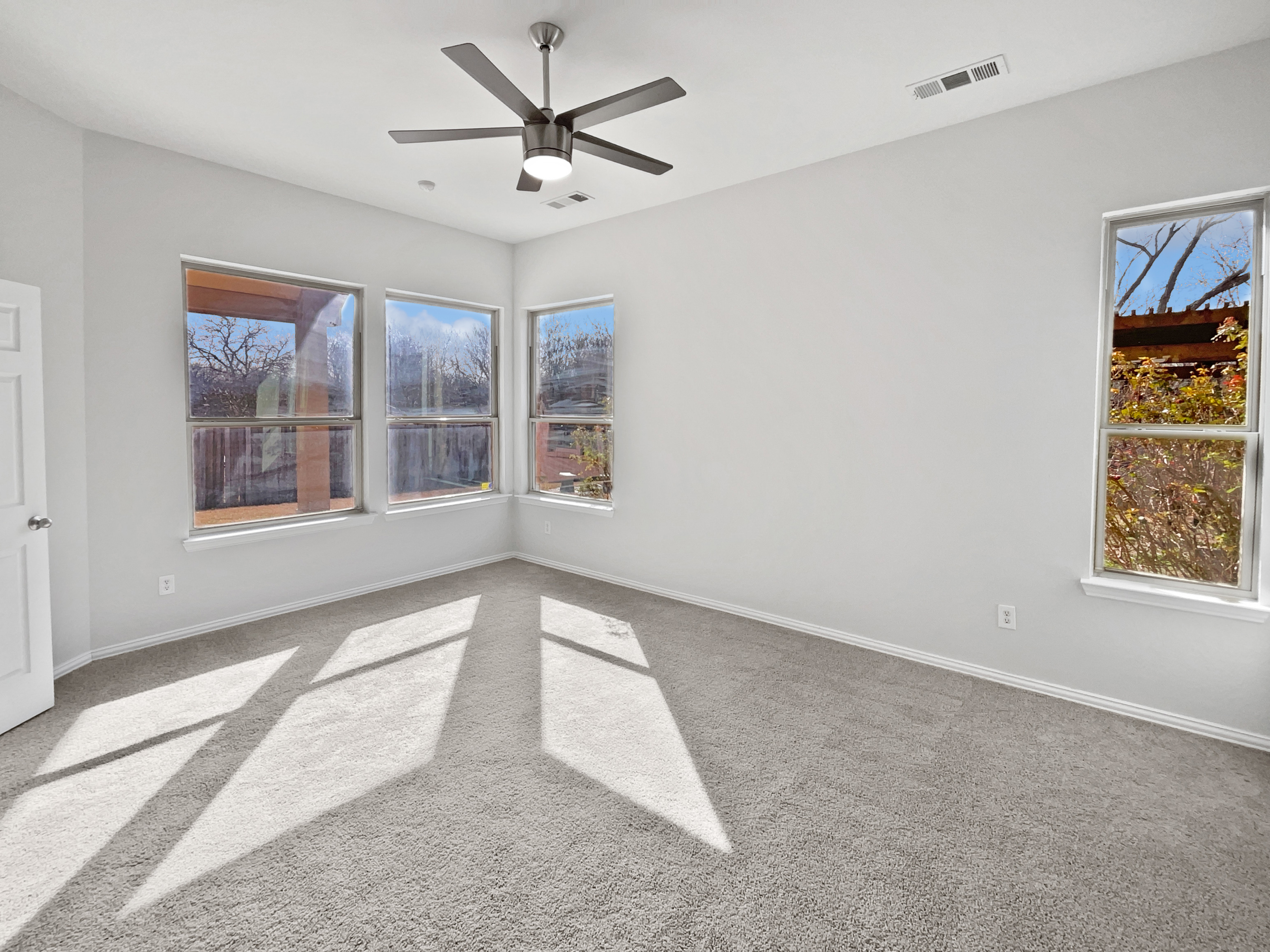 Photo 18 of 36 of 4829 Bluecap Ct, Mesquite, TX