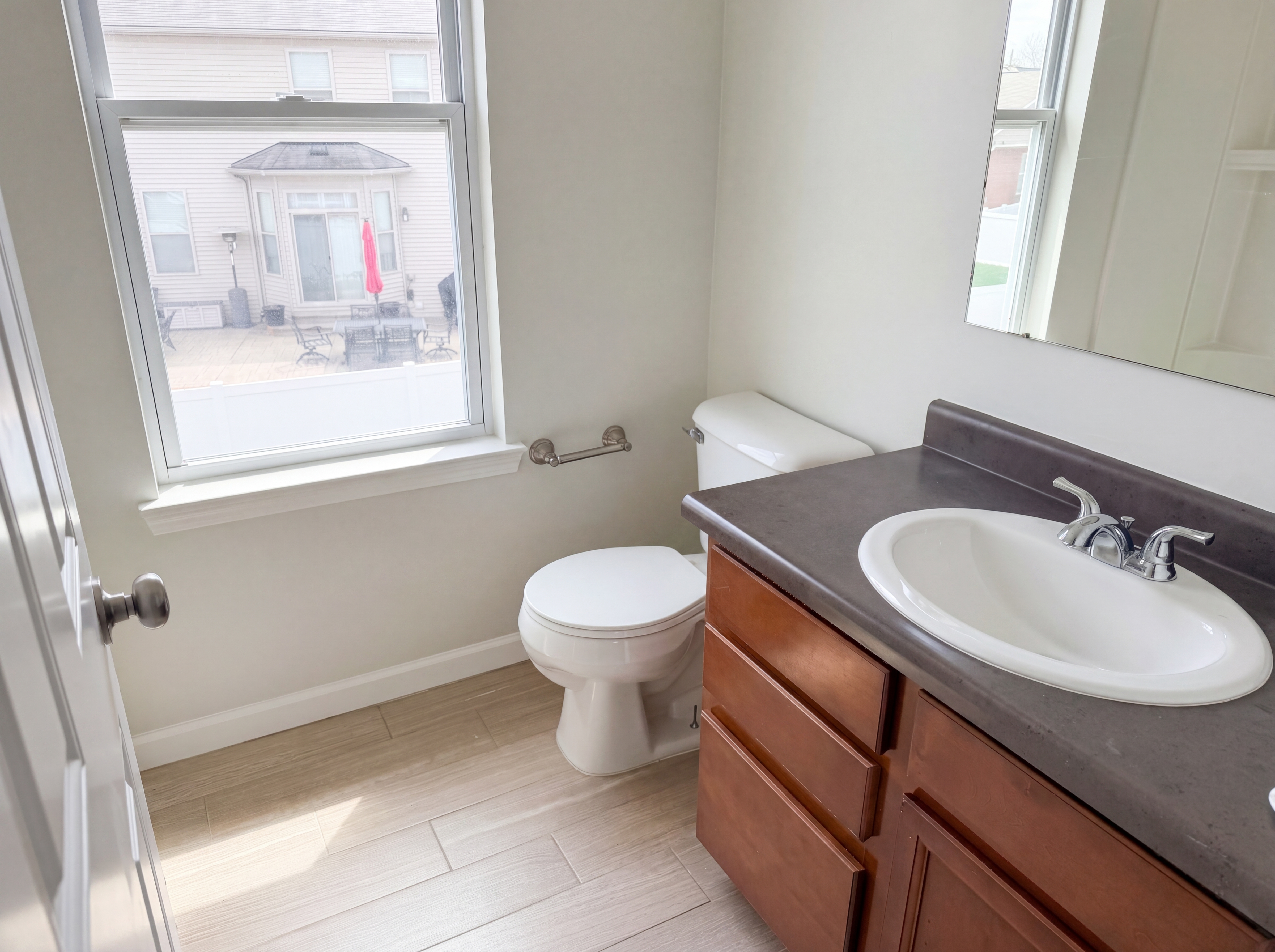 Photo 18 of 44 of 42824 Greystone Dr, Sterling Heights, MI