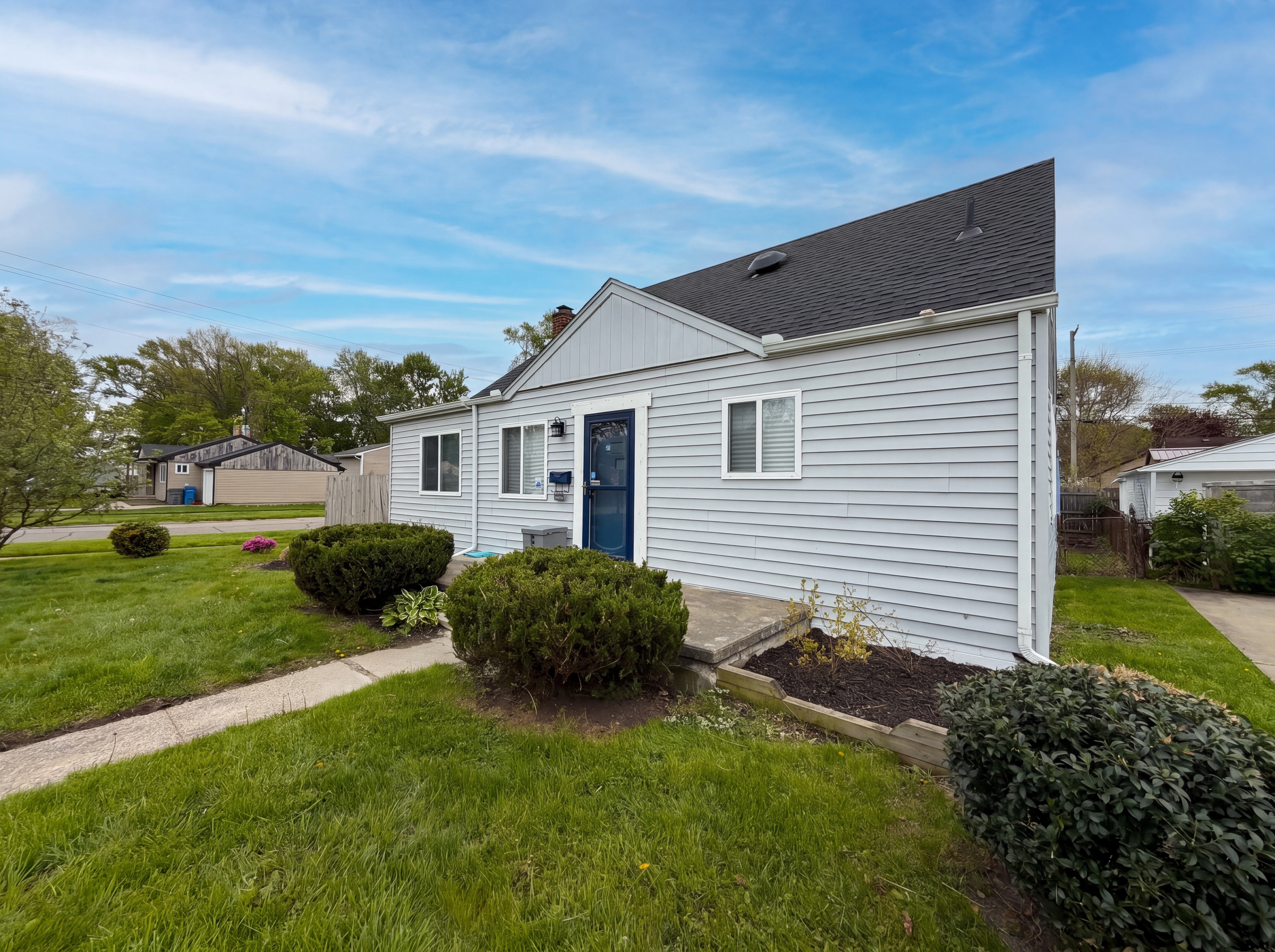 Photo 16 of 19 of 26311 Hopkins St, Inkster, MI
