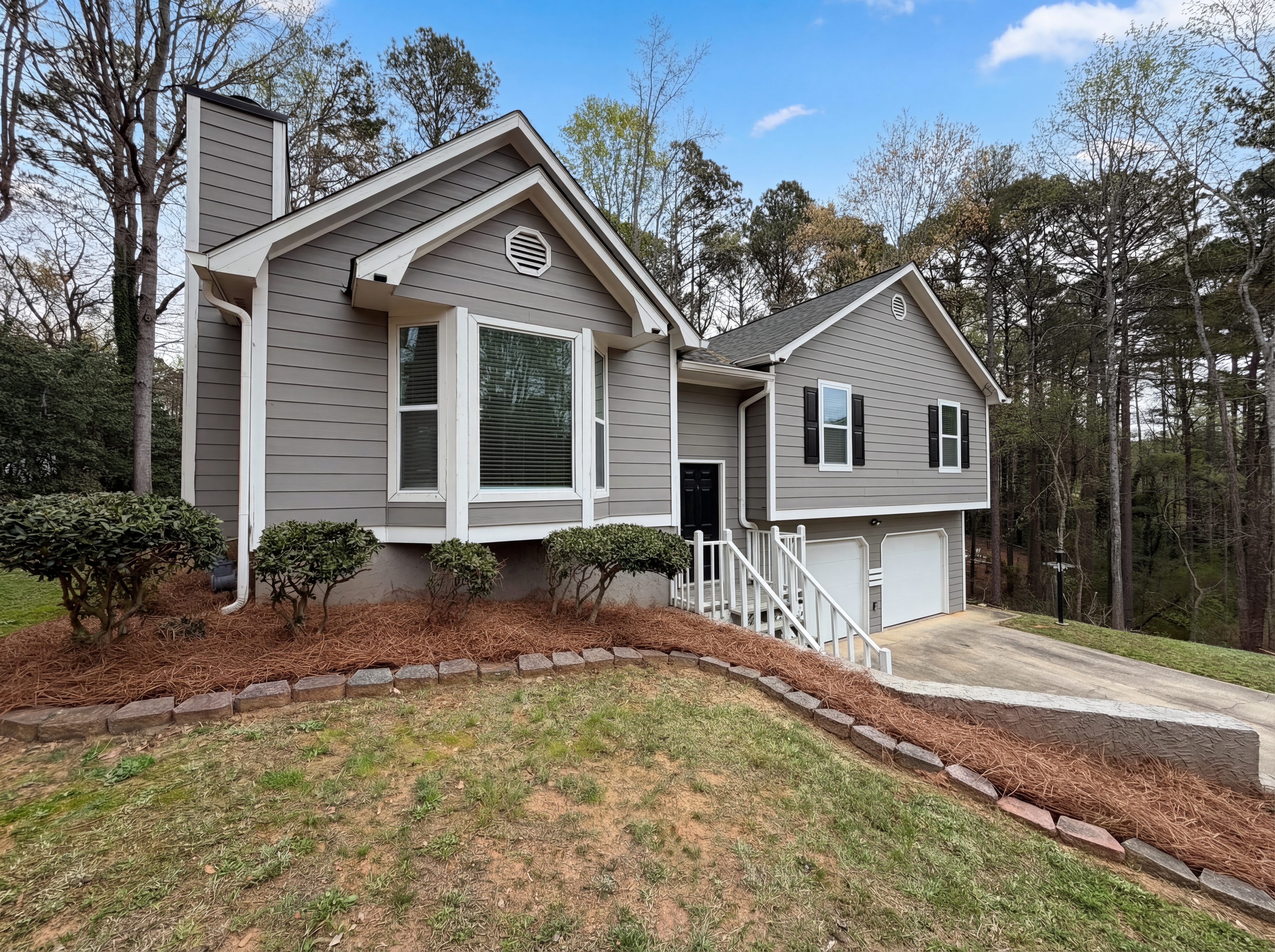 Photo 7 of 27 of 111 David Ct, Hiram, GA