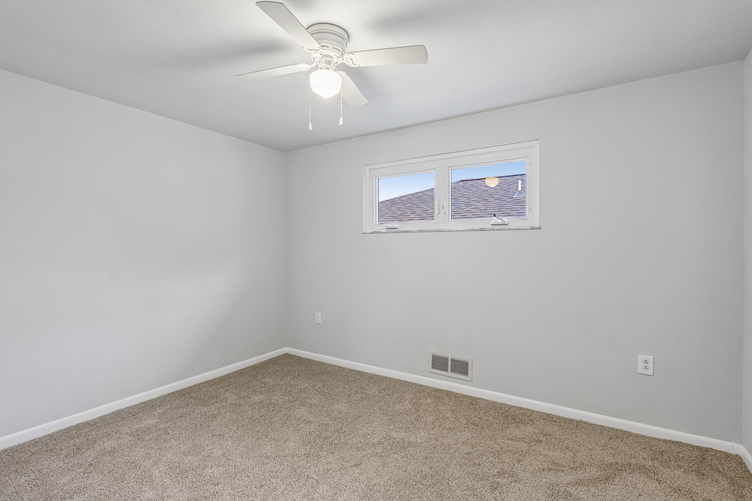 Photo 14 of 47 of 3207 Garbett St, McKeesport, PA