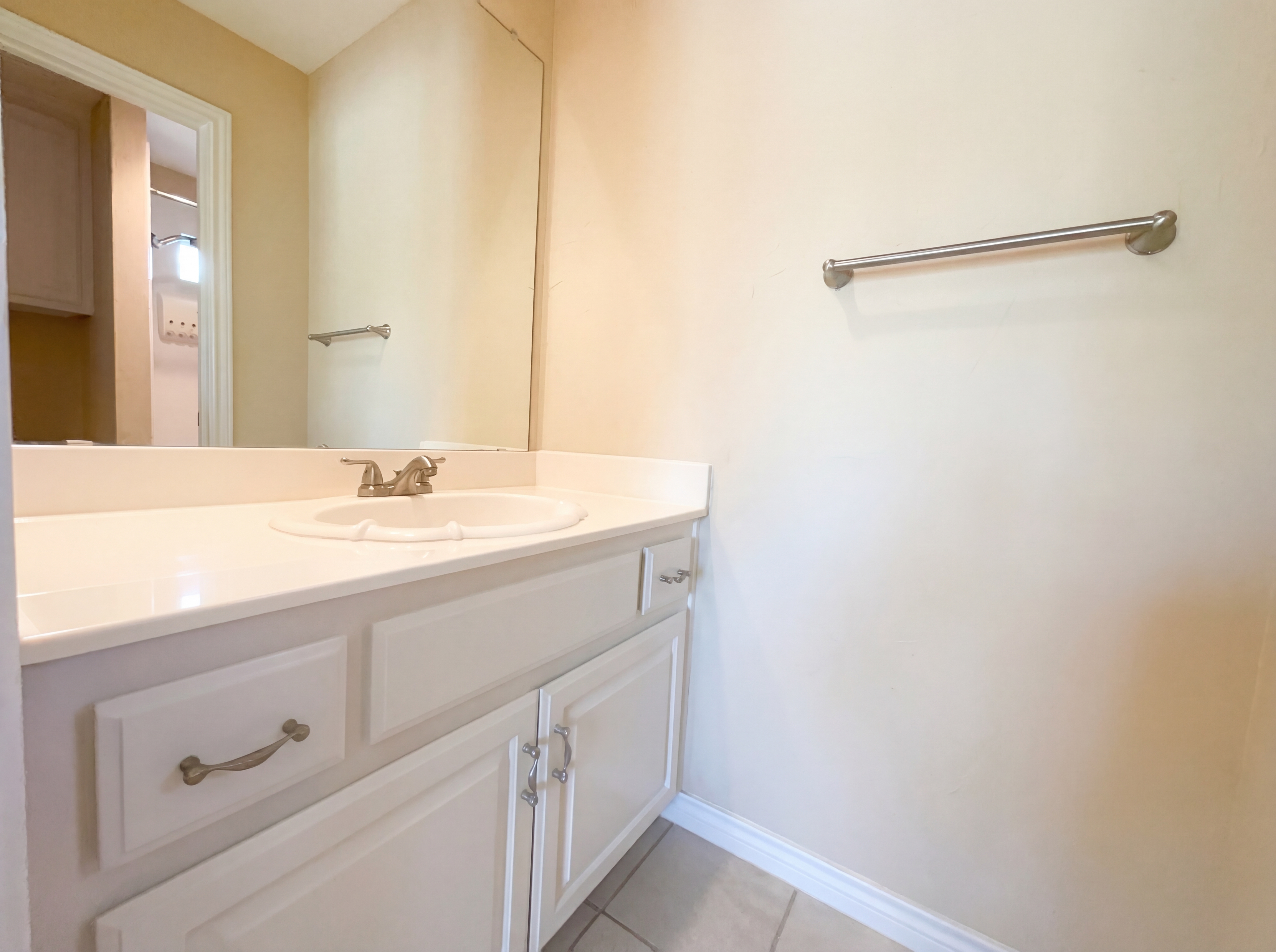 Photo 8 of 26 of 2741 Barrington Dr, Plano, TX