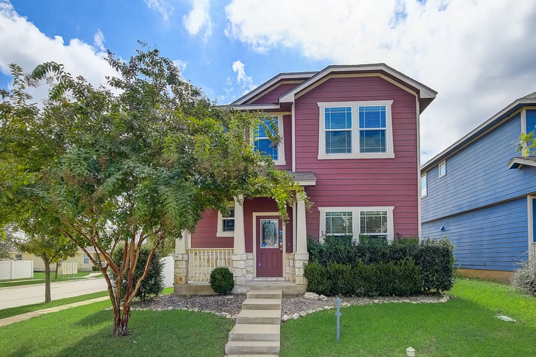 Photo 1 of 33 - 904 Alamo Plaza Dr, Cedar Park, TX 78613