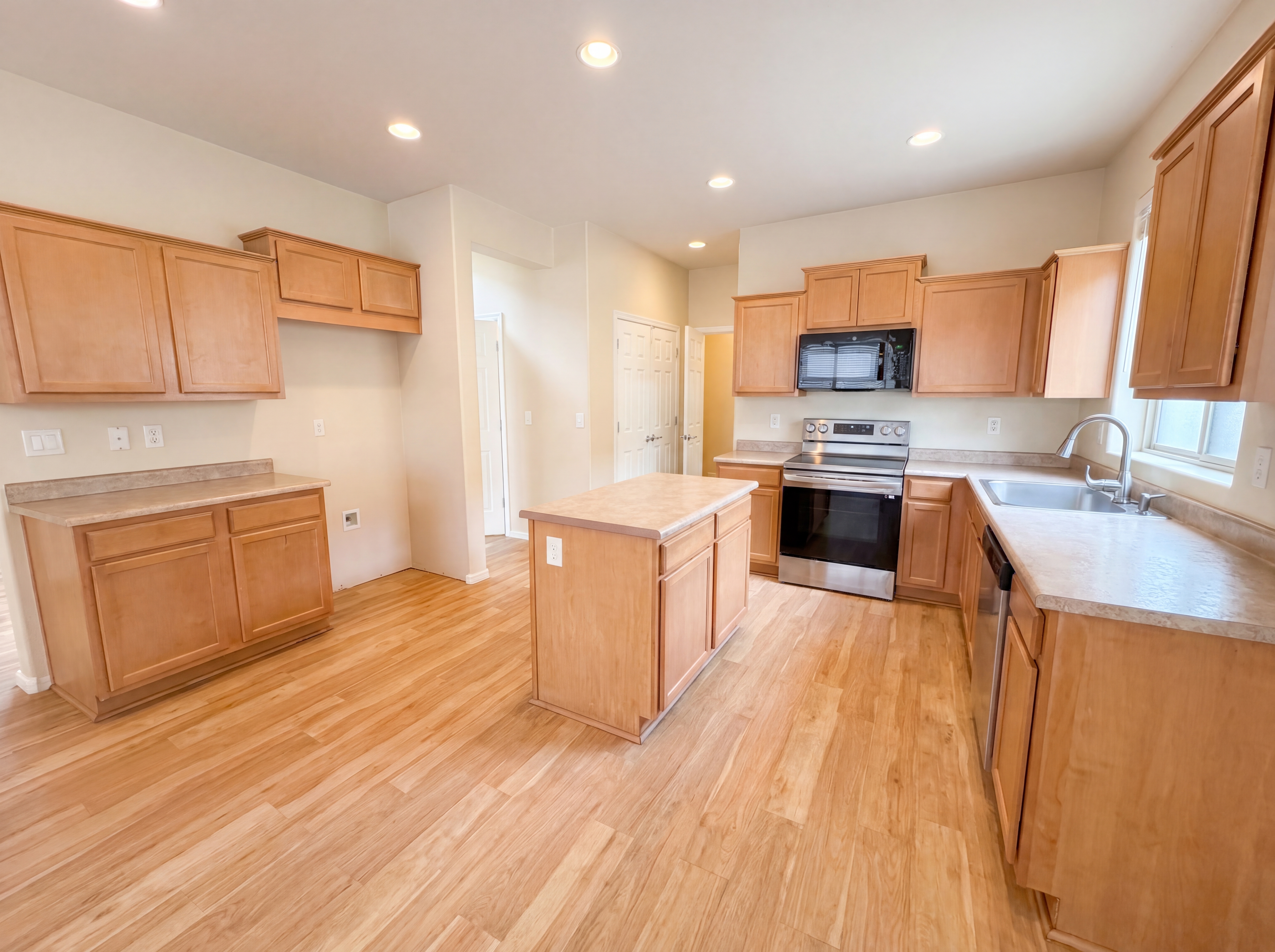 Photo 12 of 33 of 20504 N 261st Ave, Buckeye, AZ