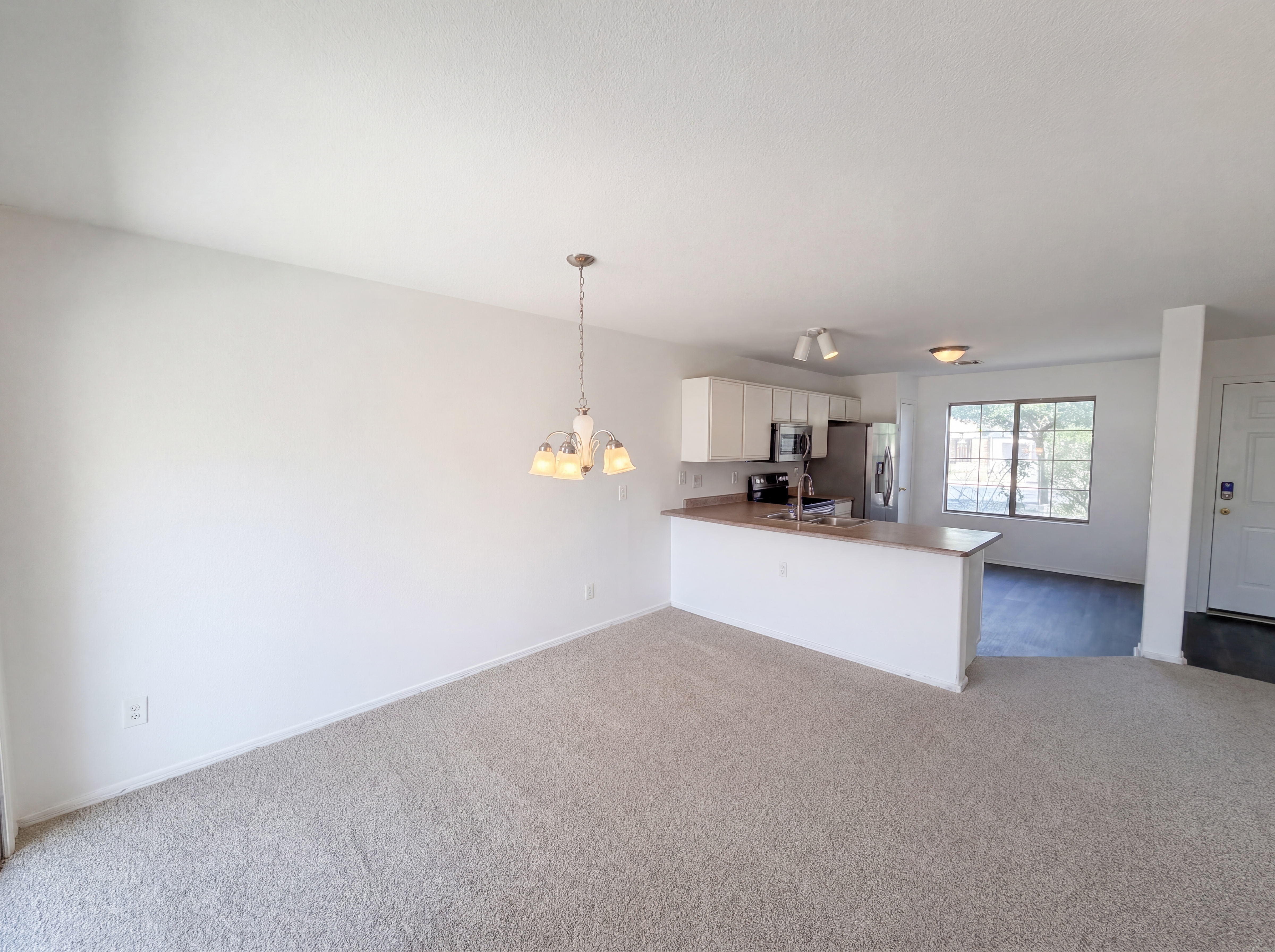 Photo 10 of 23 of 727 E Mahoney Cir, Buckeye, AZ