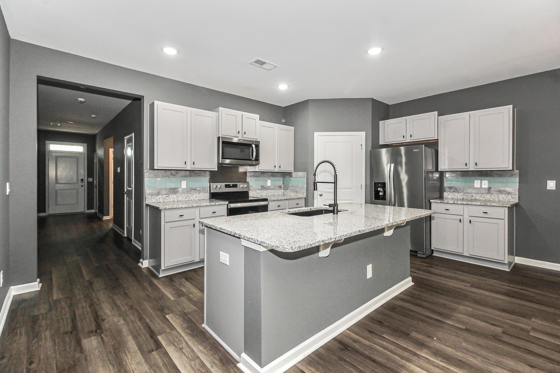 Photo 8 of 21 of 464 St Kitts Way, Winnabow, NC