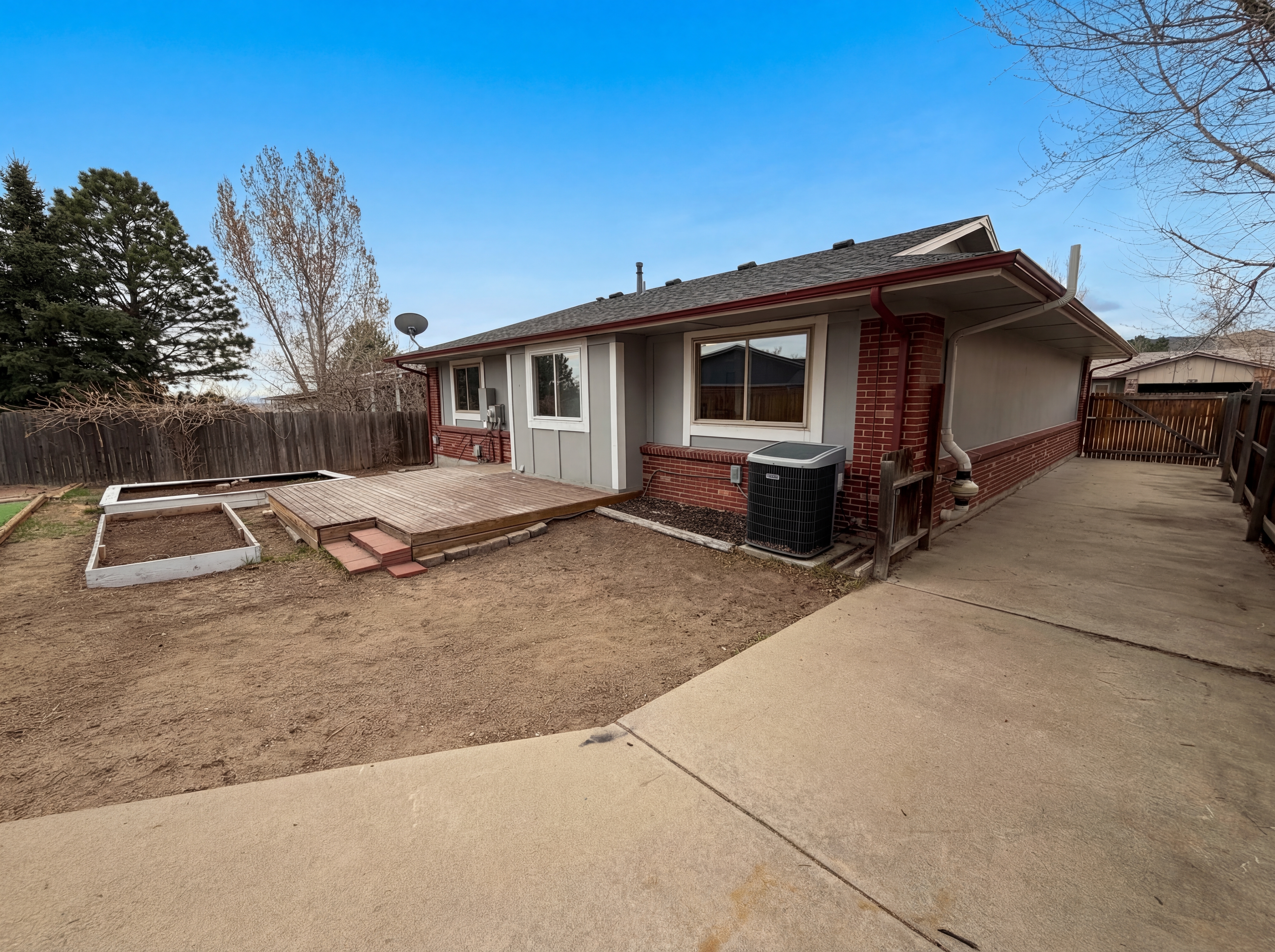 Photo 7 of 25 of 13771 W Warren Dr, Lakewood, CO