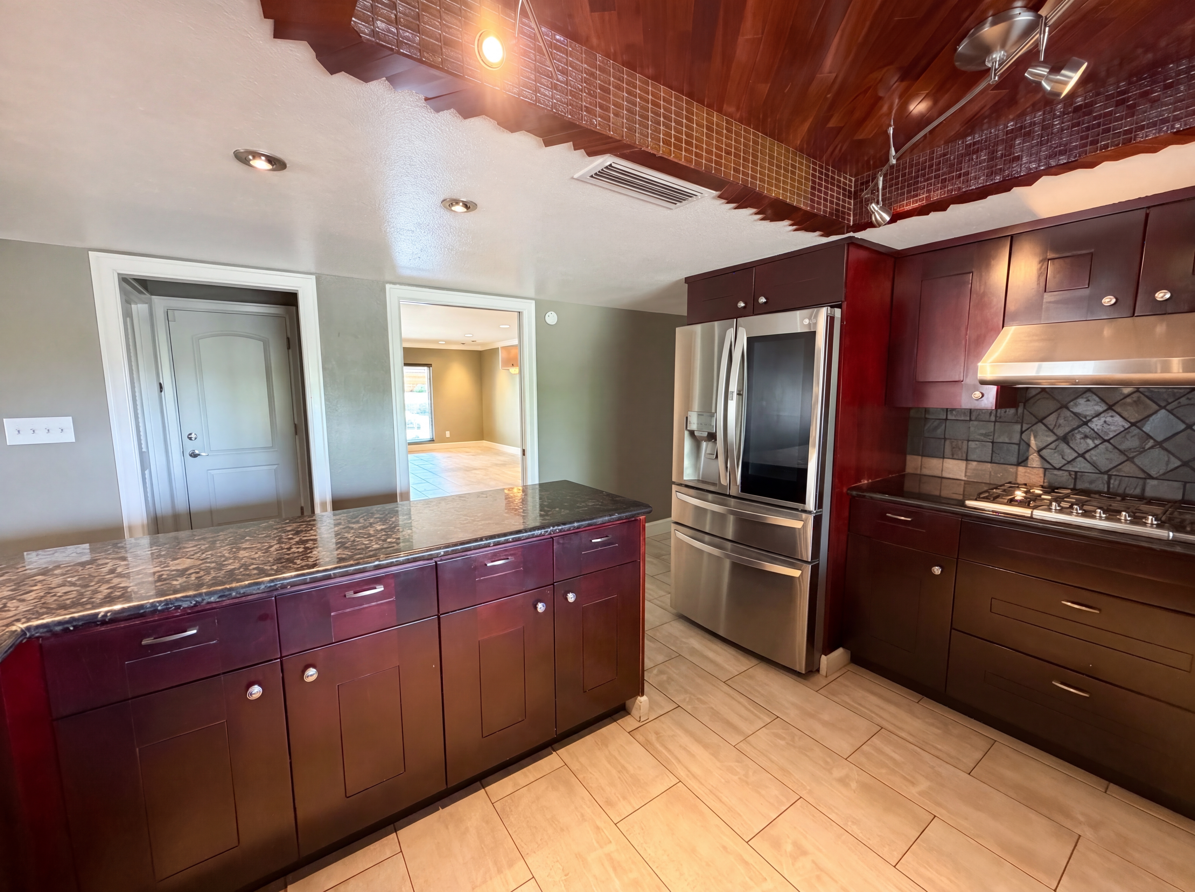 Photo 13 of 34 of 2244 E Nicolet Ave, Phoenix, AZ