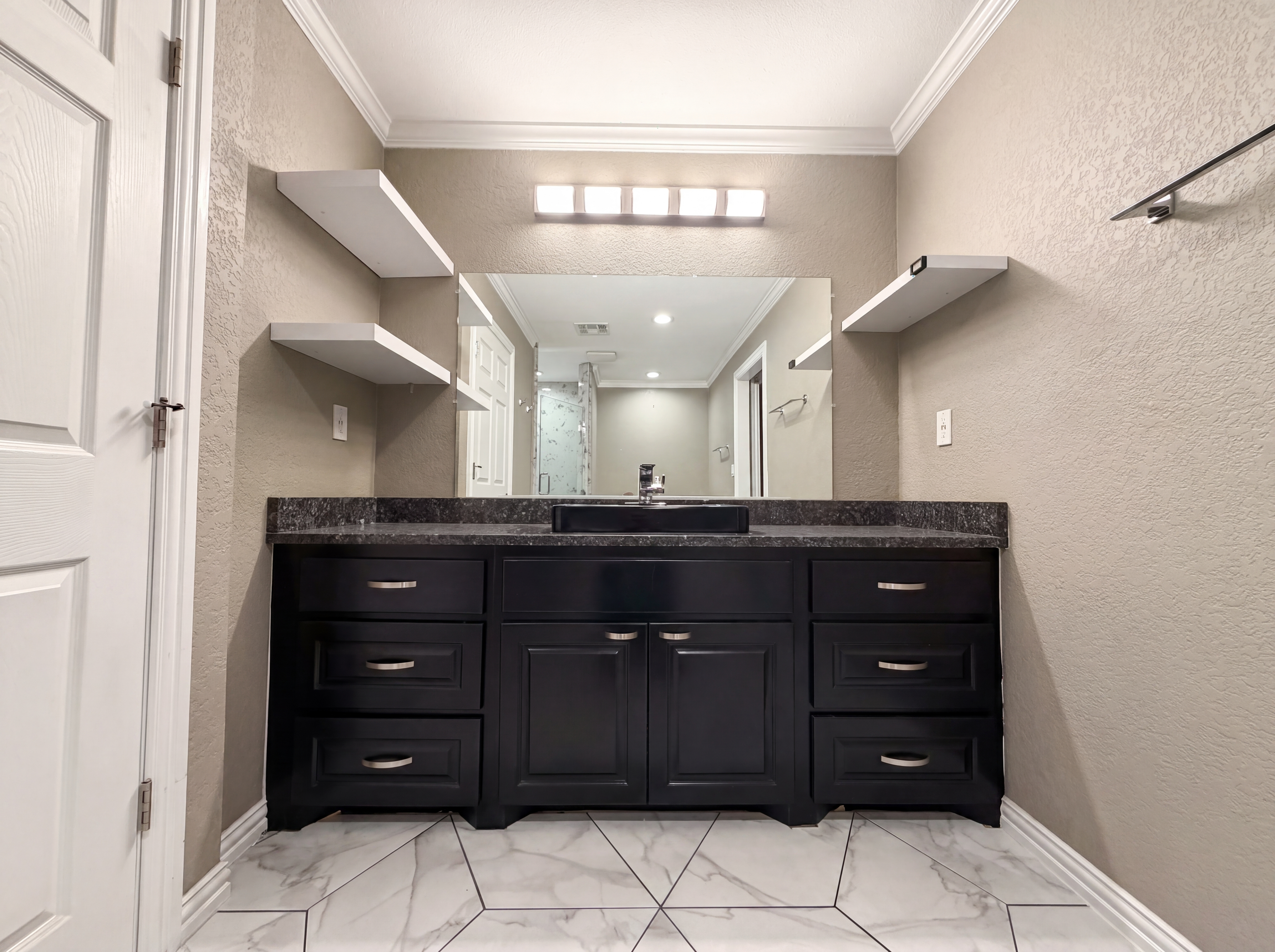 Photo 11 of 19 of 8422 Alabama Ave, Temple, TX