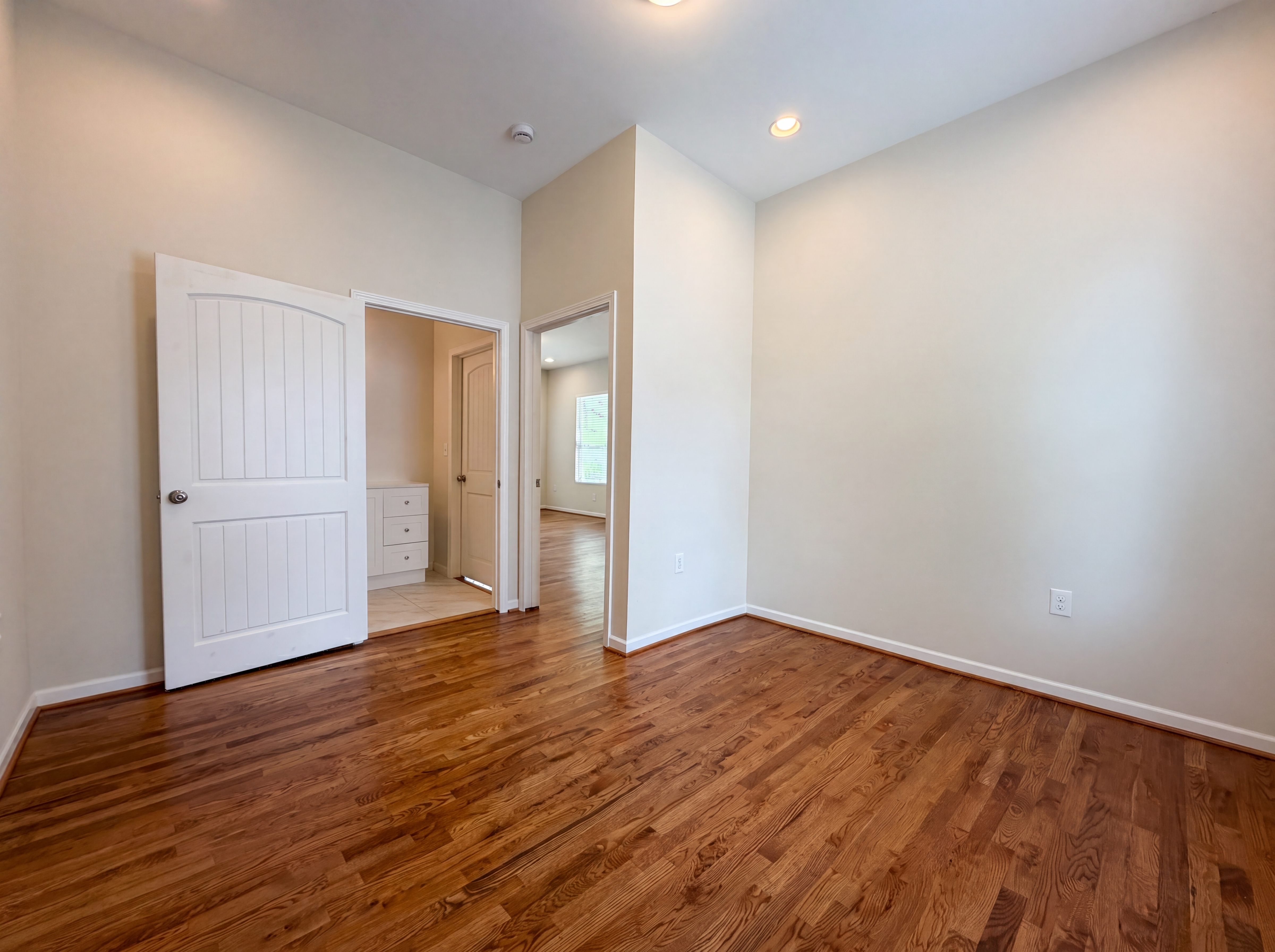 Photo 15 of 22 of 861 77th St S, Birmingham, AL