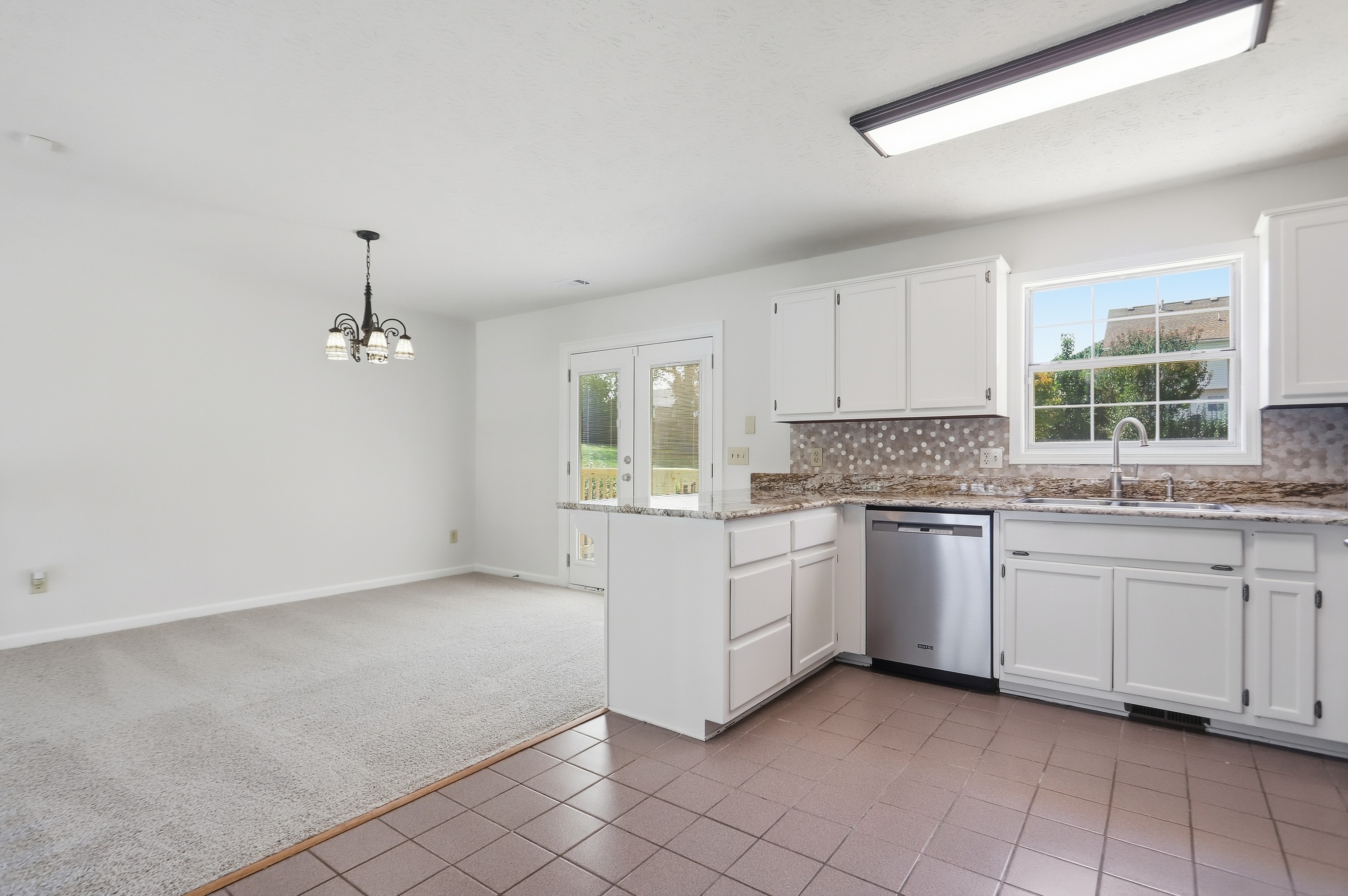 Photo 6 of 38 of 5430 Princeton Oaks Dr, Sugar Hill, GA