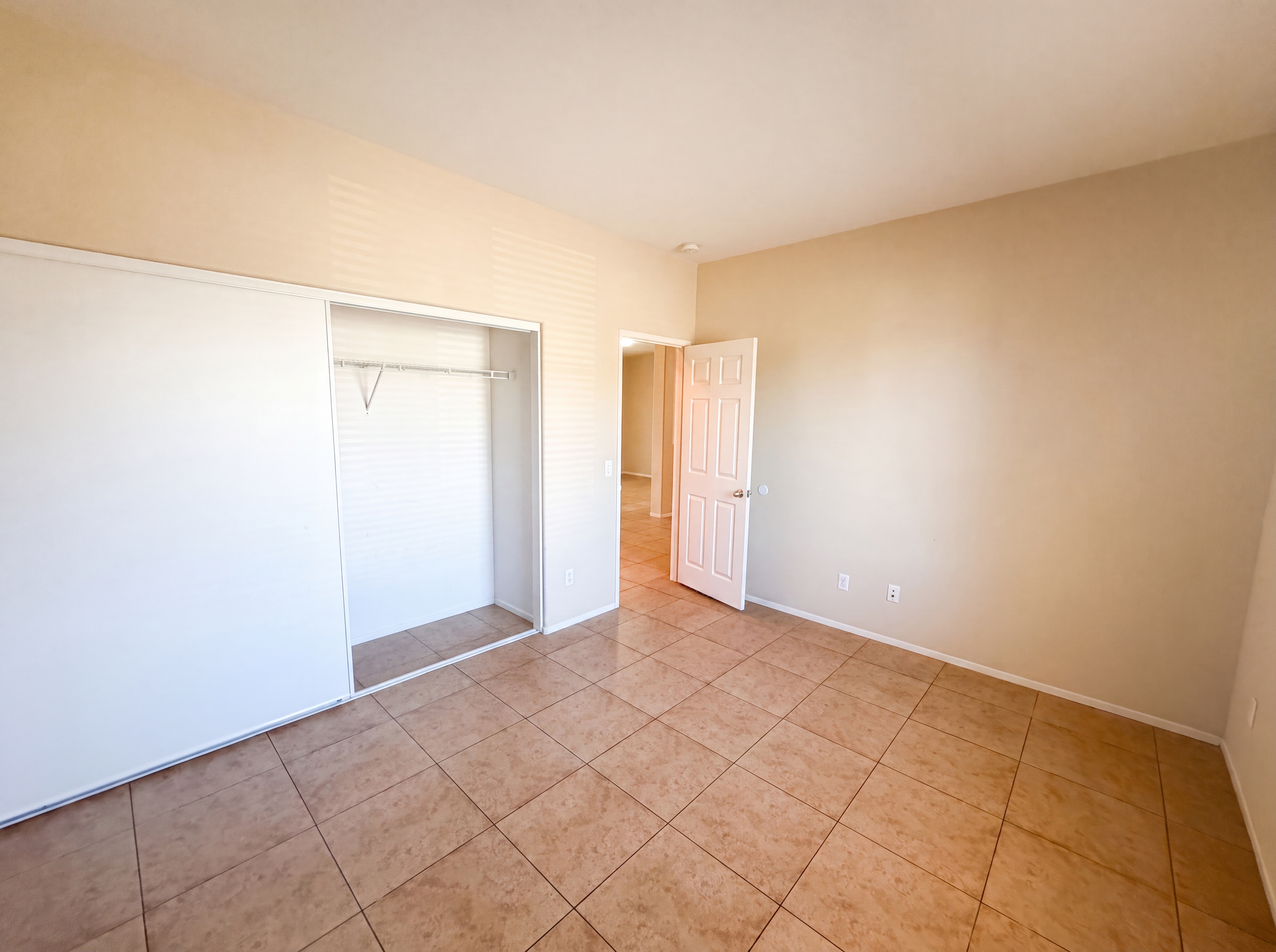 Photo 8 of 33 of 12783 Brandon St, Victorville, CA