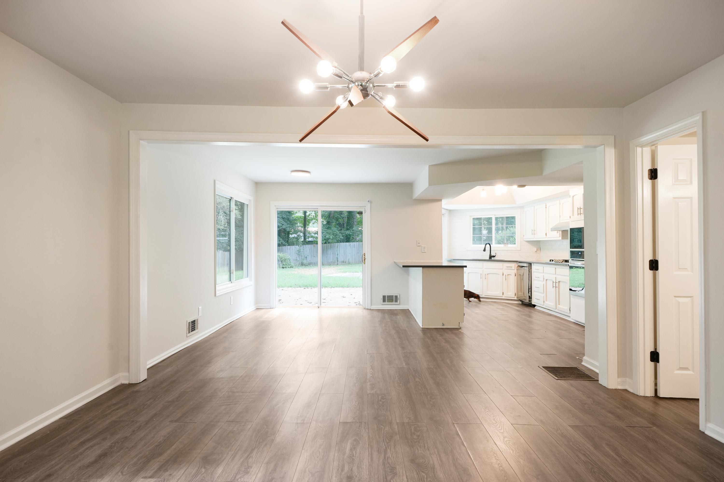 Photo 15 of 47 of 630 Benson Hurst Dr SW, Mableton, GA