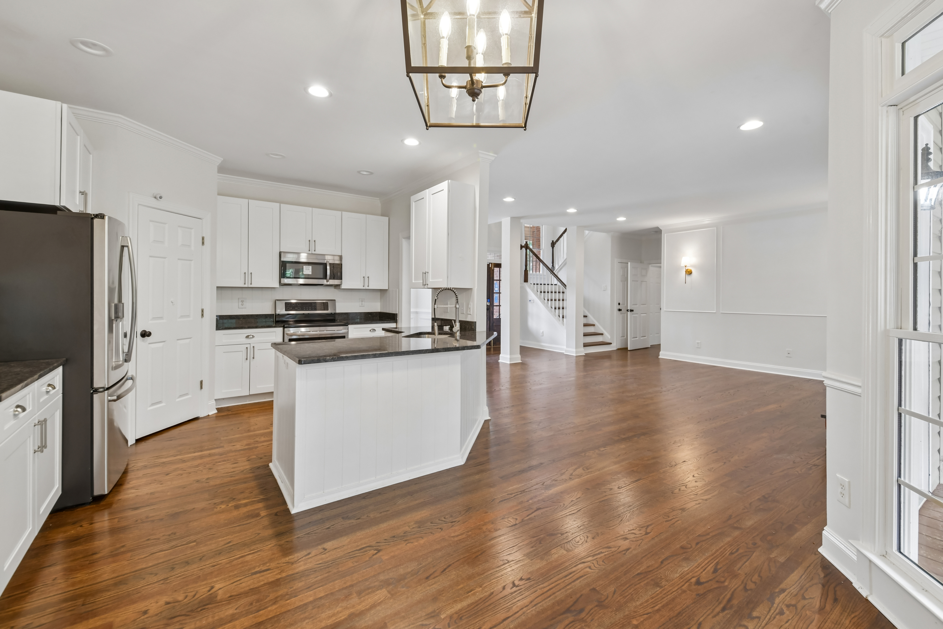 Photo 13 of 56 of 2298 Camden Dr SW, Marietta, GA