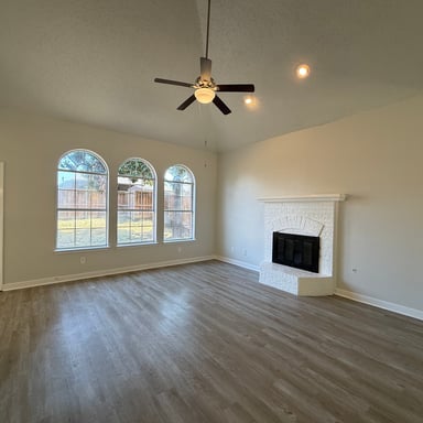 Property photo 3 of 708 Fall Wheat Dr