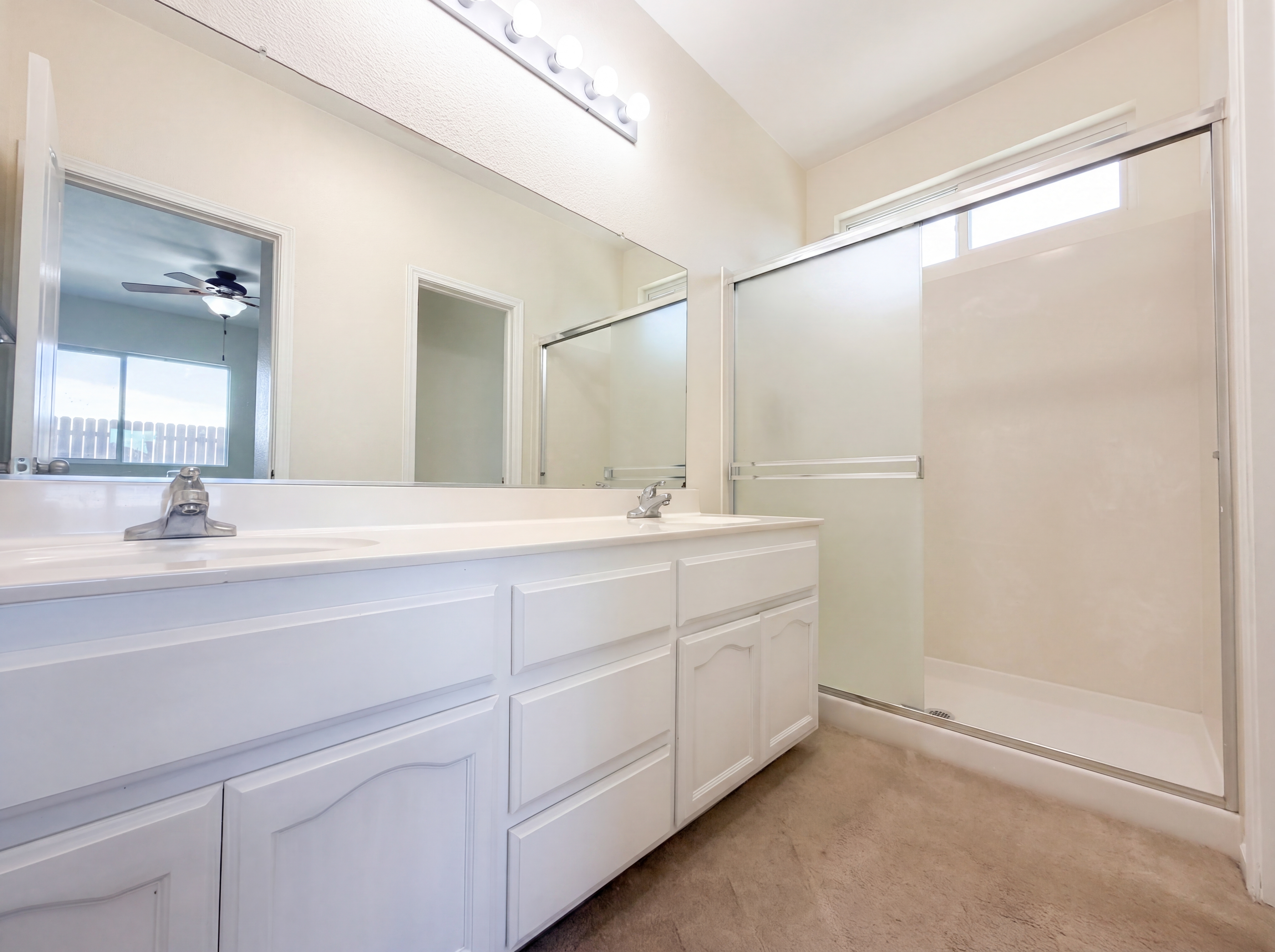Photo 11 of 22 of 2227 Roberta Ave, Marysville, CA