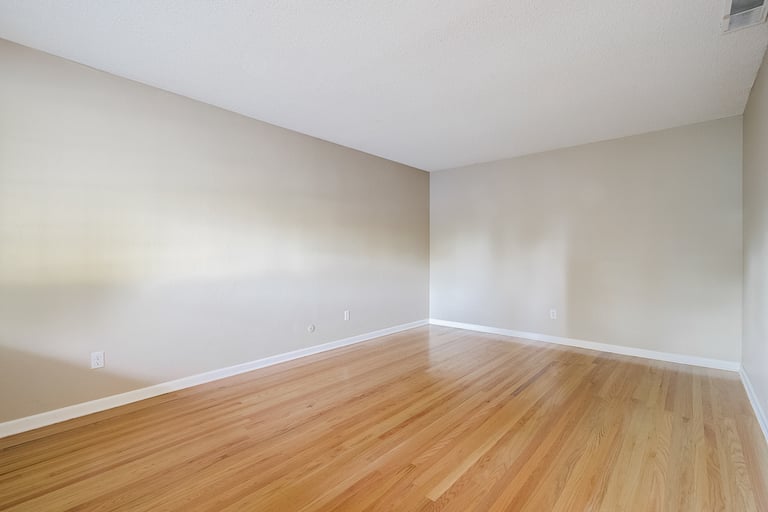 Photo 14 of 40 - 2600 Heidelberg Ct, Sacramento, CA 95826