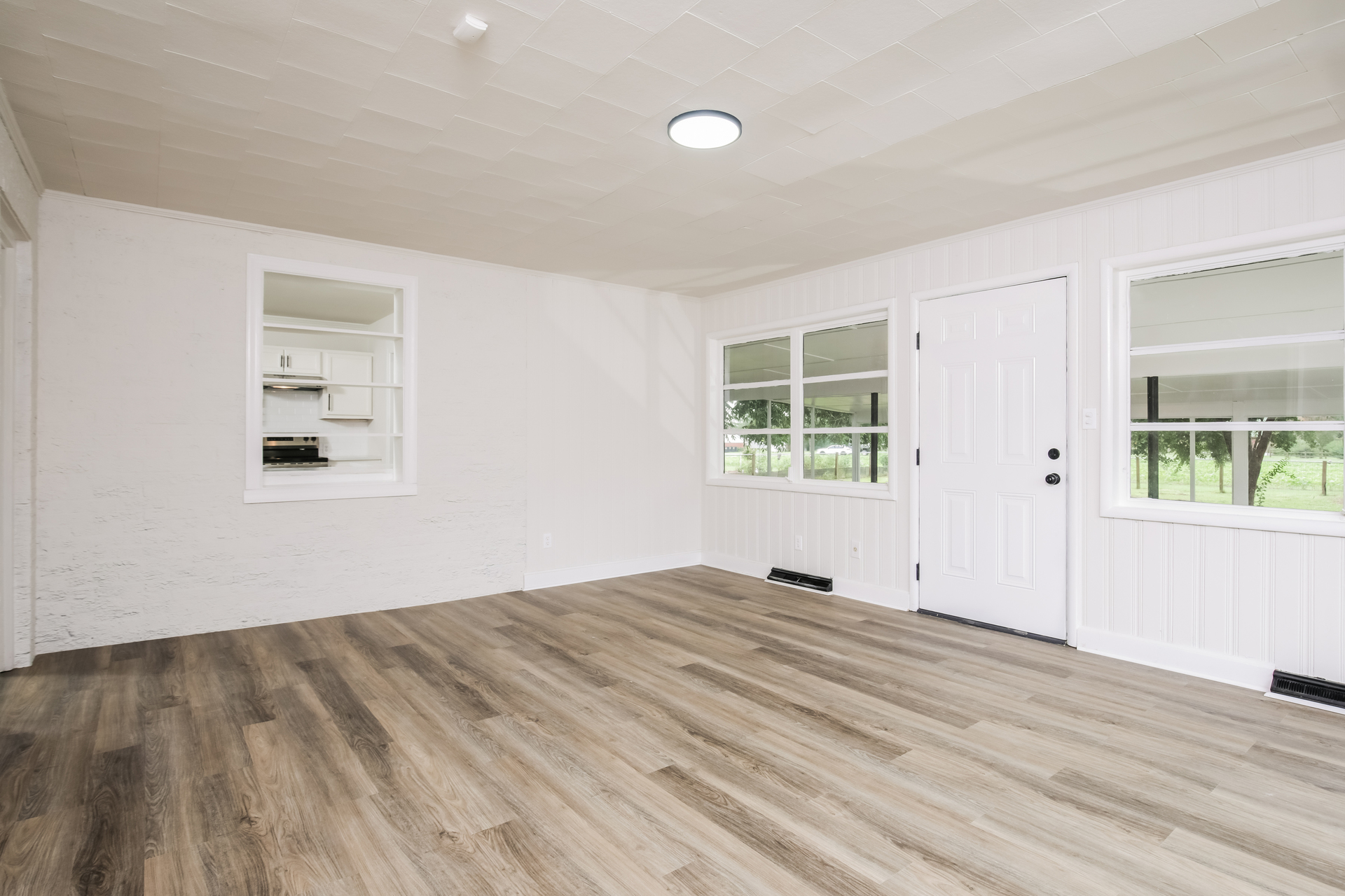 Photo 6 of 22 of 306 Fayetteville St, Newton Grove, NC