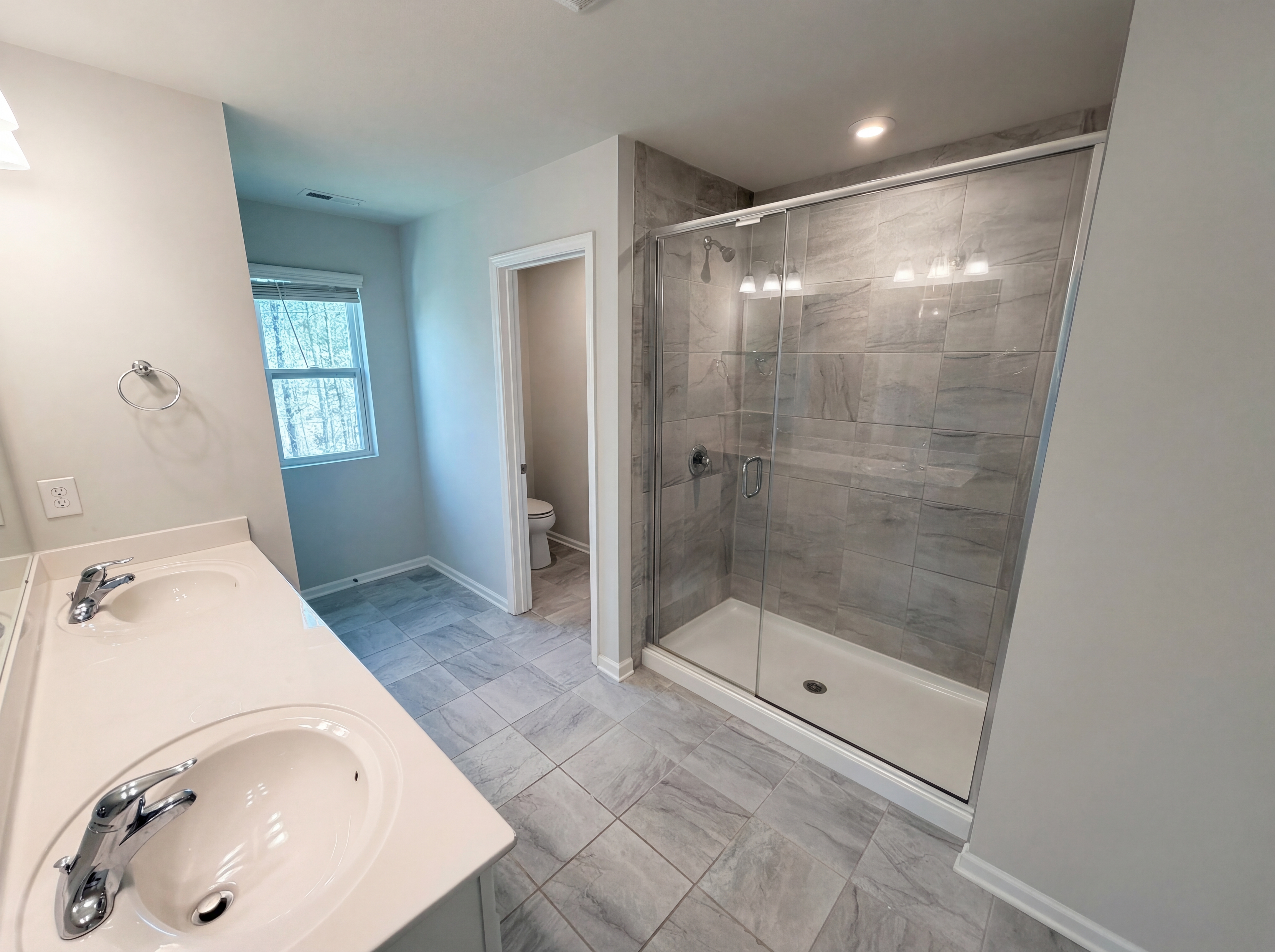 Photo 15 of 24 of 11122 Chalkbark Ln, Charlotte, NC