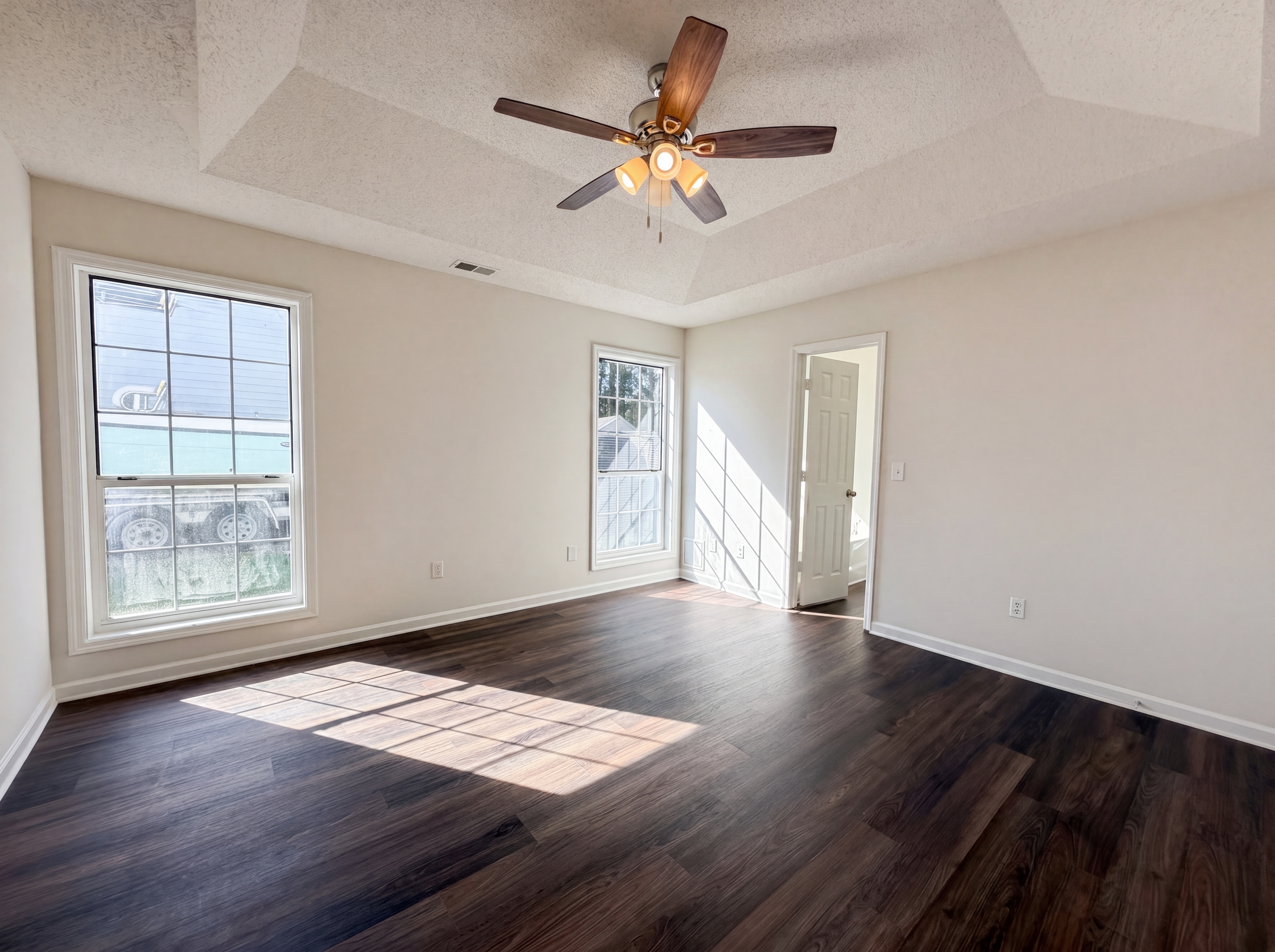 Photo 13 of 26 of 2028 Larson Ln, Goose Creek, SC