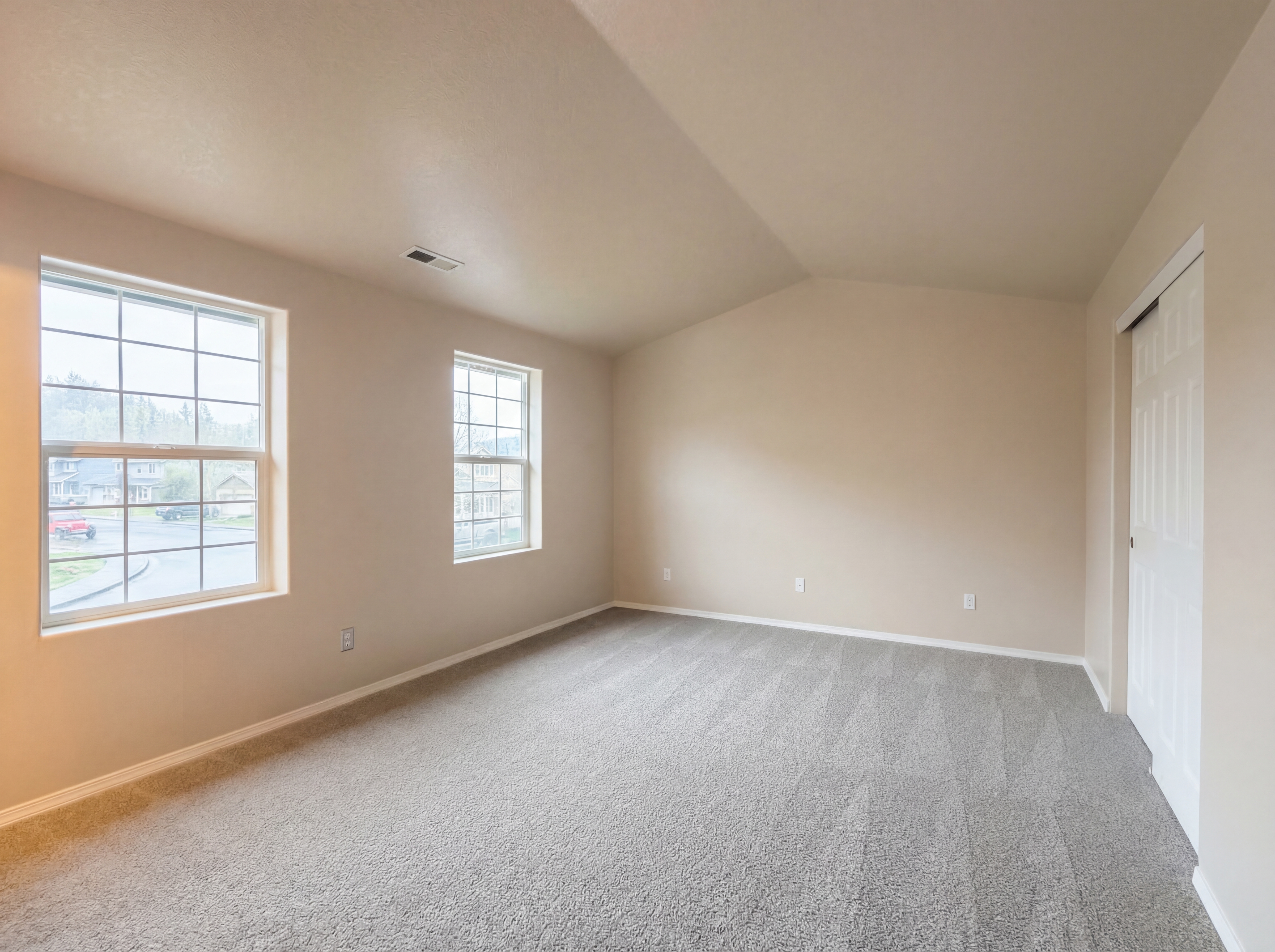 Photo 19 of 27 of 35056 Whitetail Ave, Saint Helens, OR