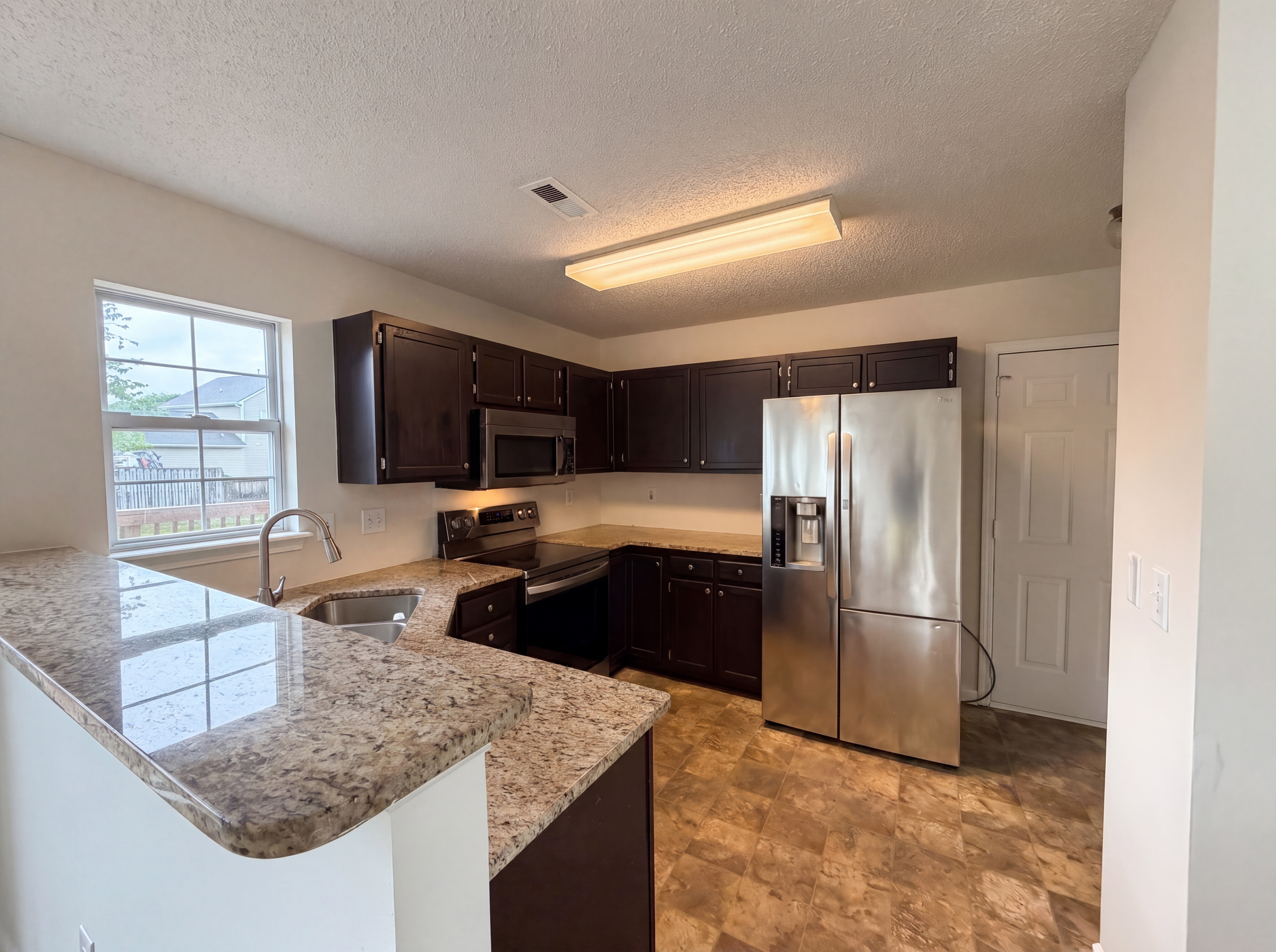 Photo 6 of 23 of 4975 Bentridge Dr NW, Concord, NC