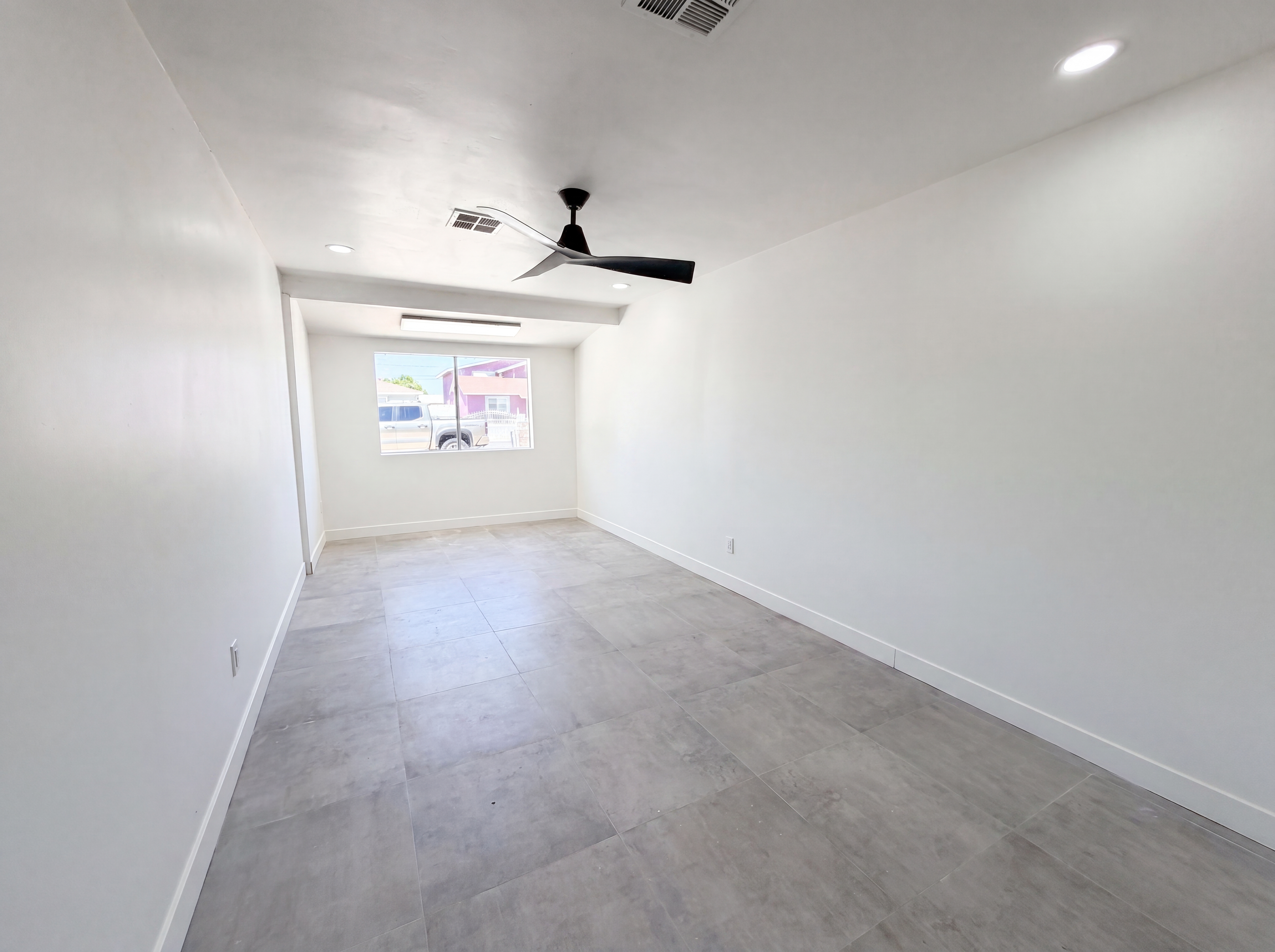 Photo 7 of 21 of 4505 W Clarendon Ave, Phoenix, AZ