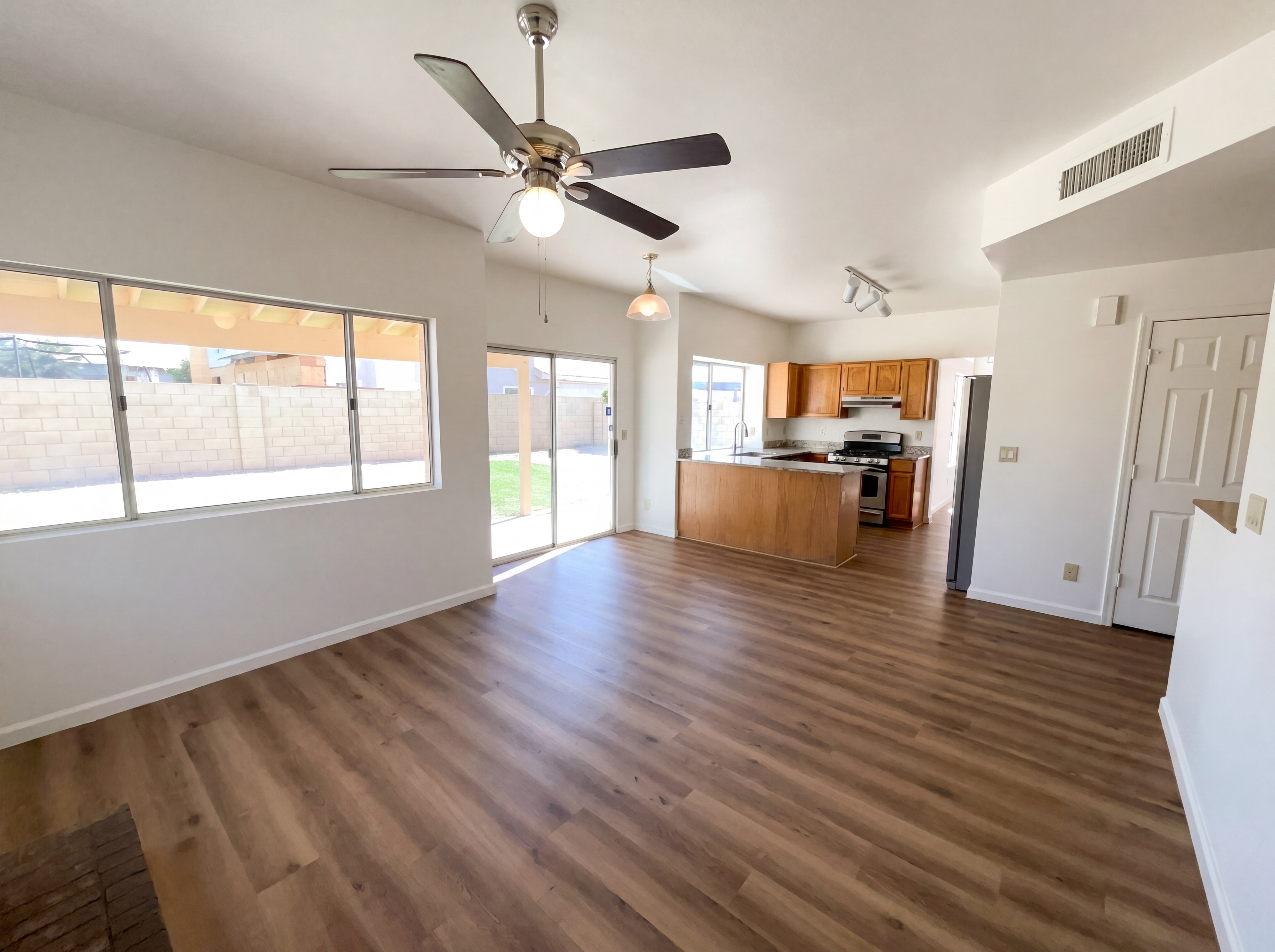 Photo 9 of 30 of 1143 E Harbor View Dr, Gilbert, AZ