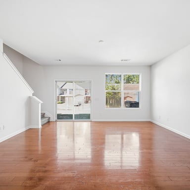 Property photo 3 of 3318 Fernview Dr