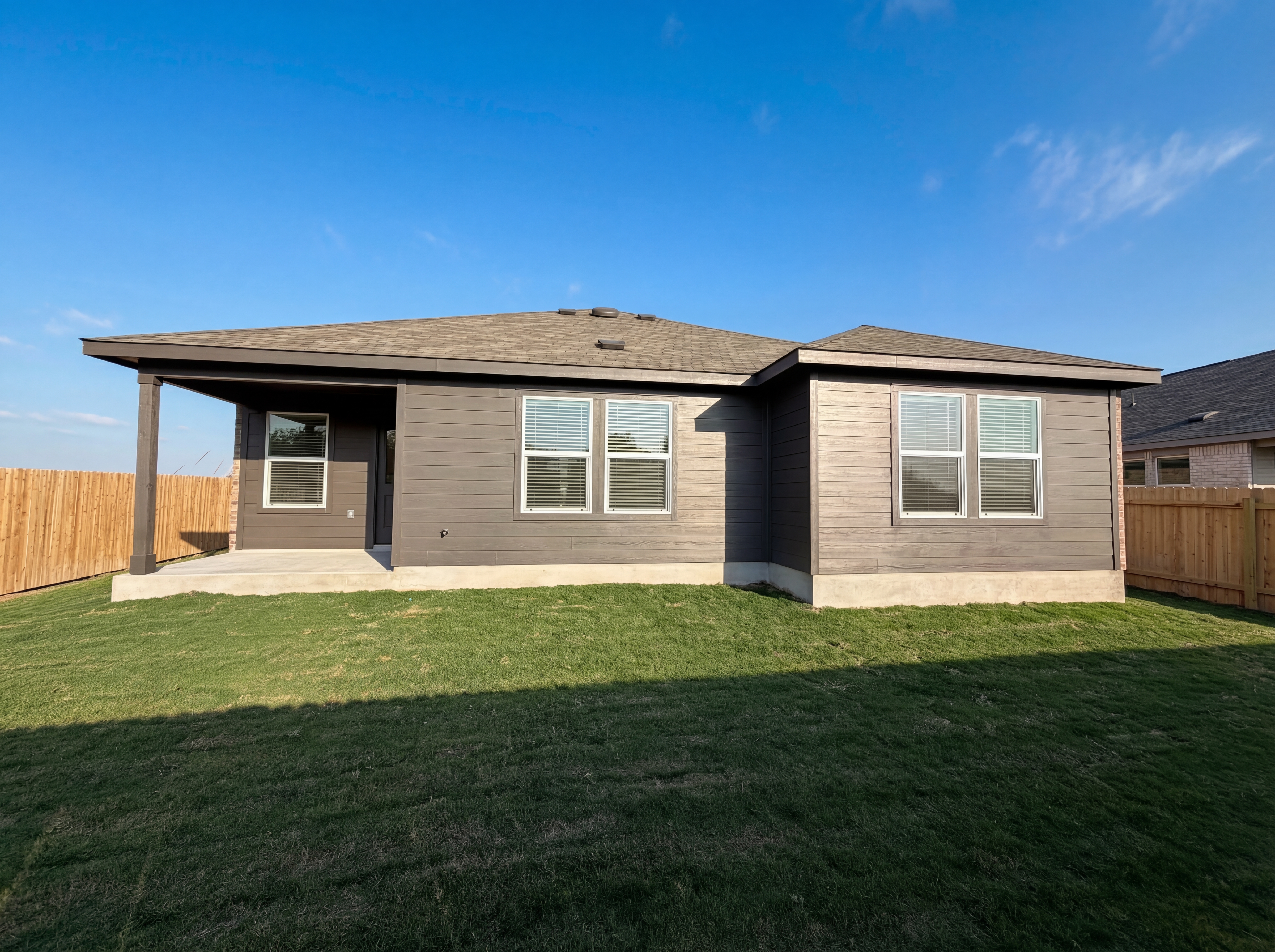 Photo 5 of 21 of 507 Vantage Dr, Hutto, TX