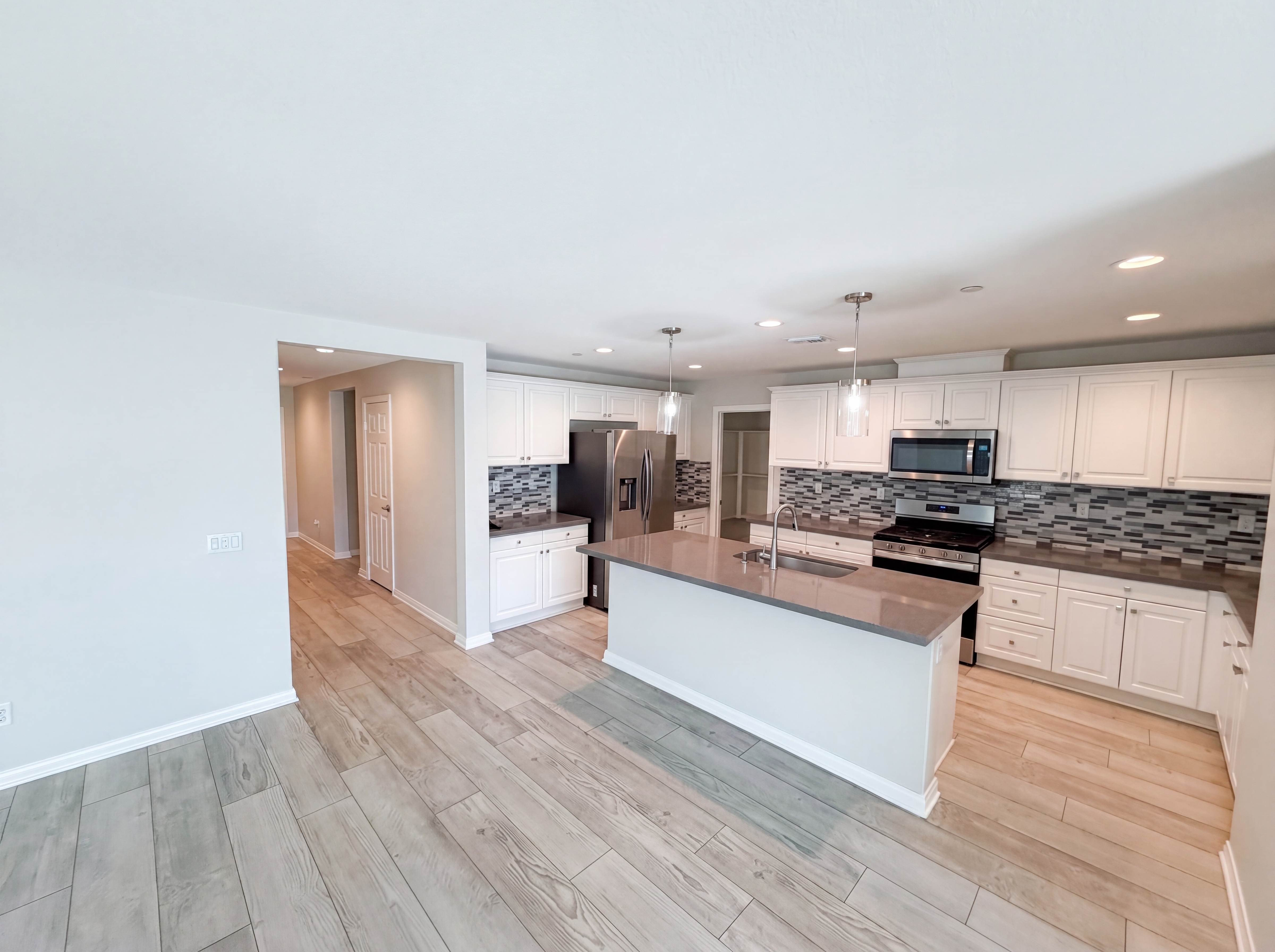 Photo 10 of 23 of 26666 Dash Dr, Menifee, CA