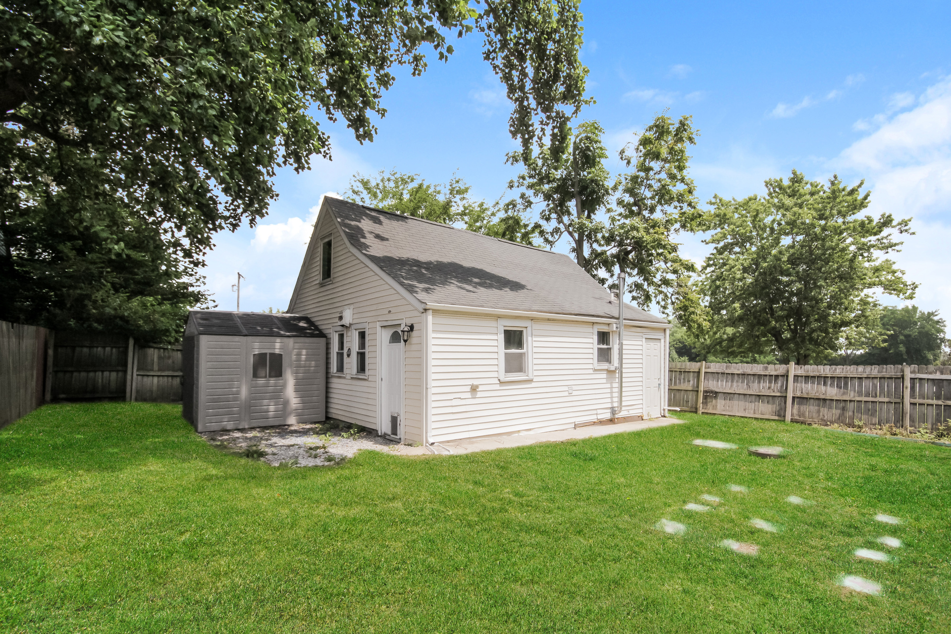 Photo 20 of 22 of 1107 E Joliet St, Crown Point, IN