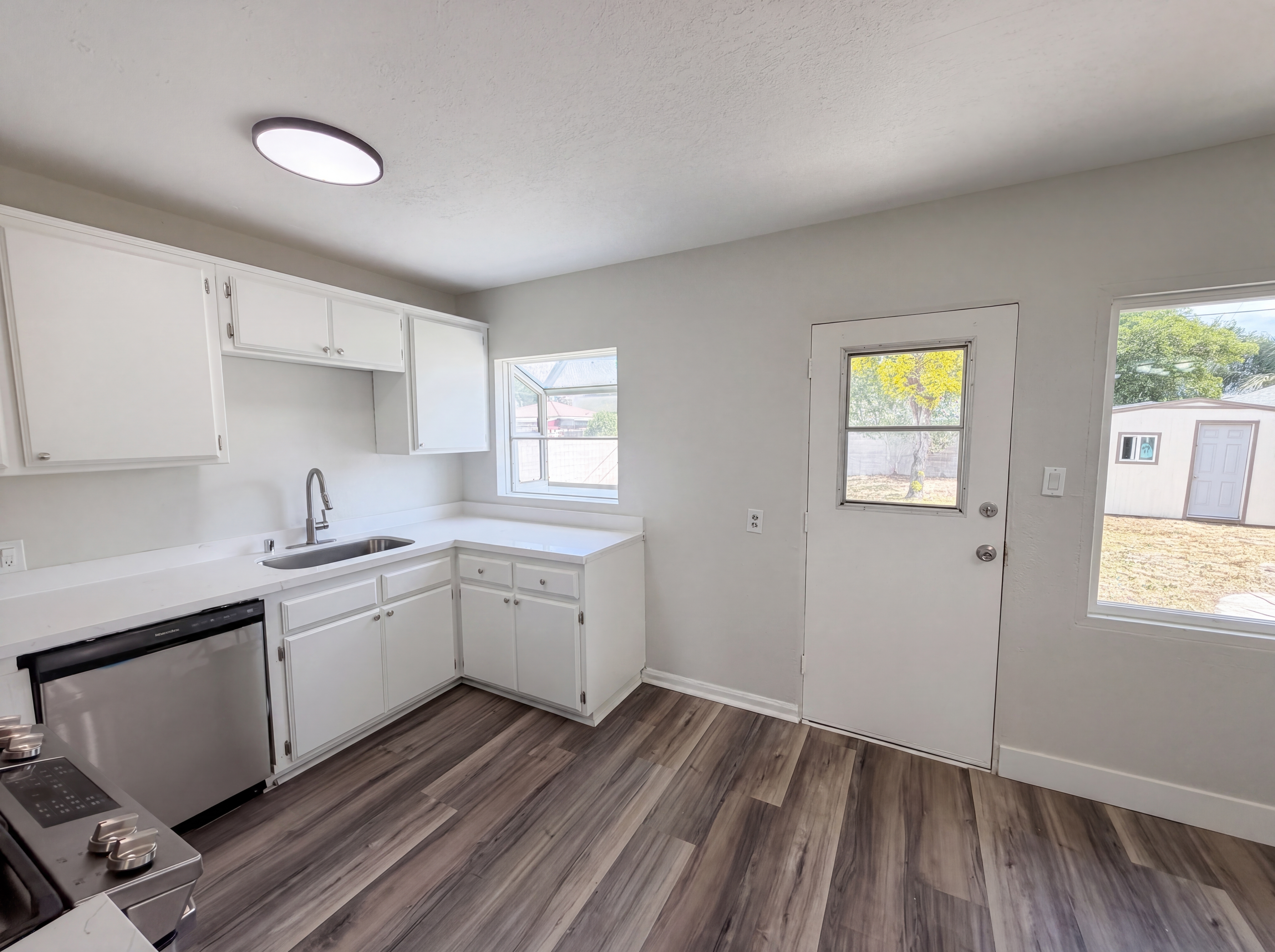 Photo 7 of 26 of 1441 Pepper Tree Ln, San Bernardino, CA
