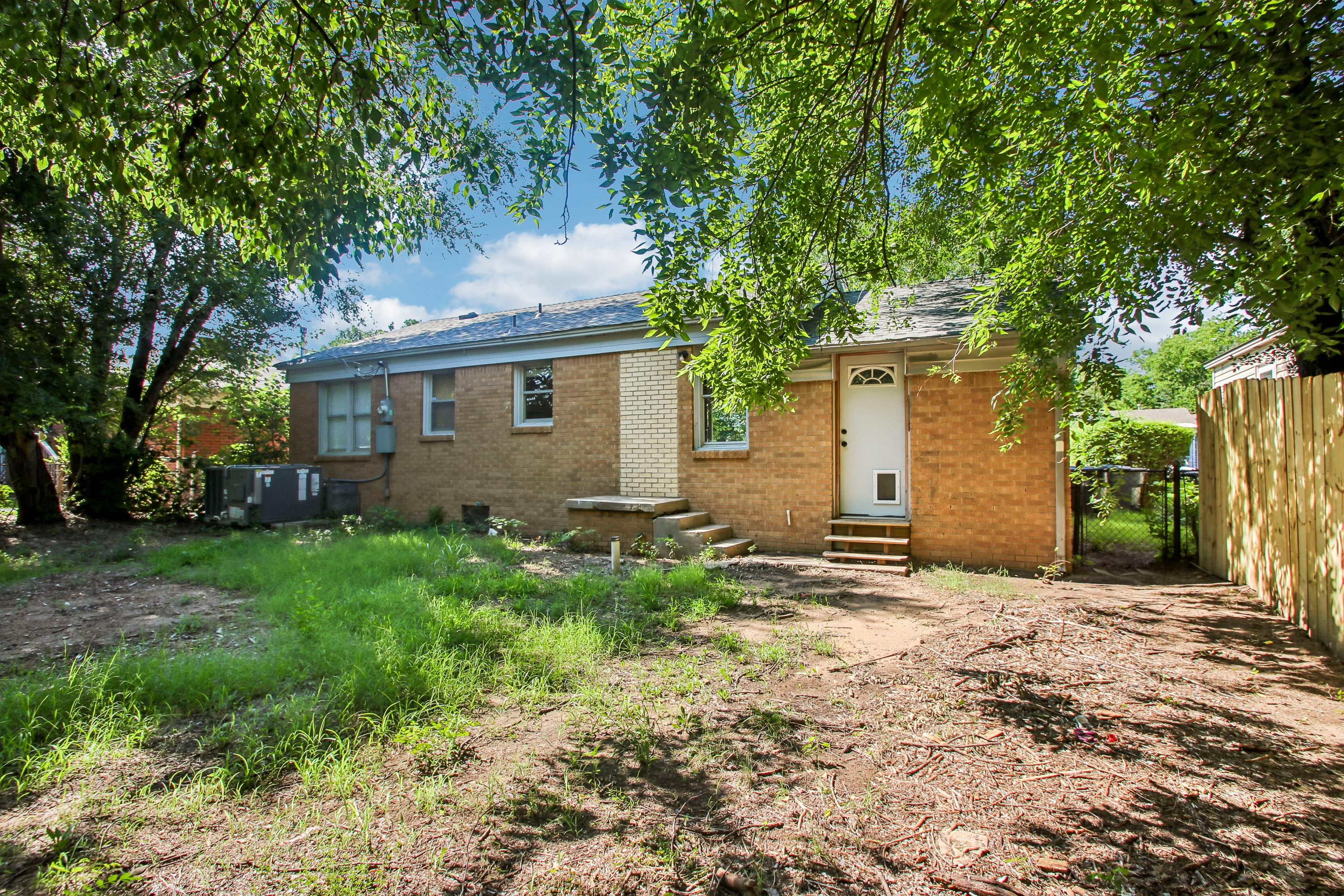 Photo 22 of 24 of 7211 NW 45th St, Bethany, OK