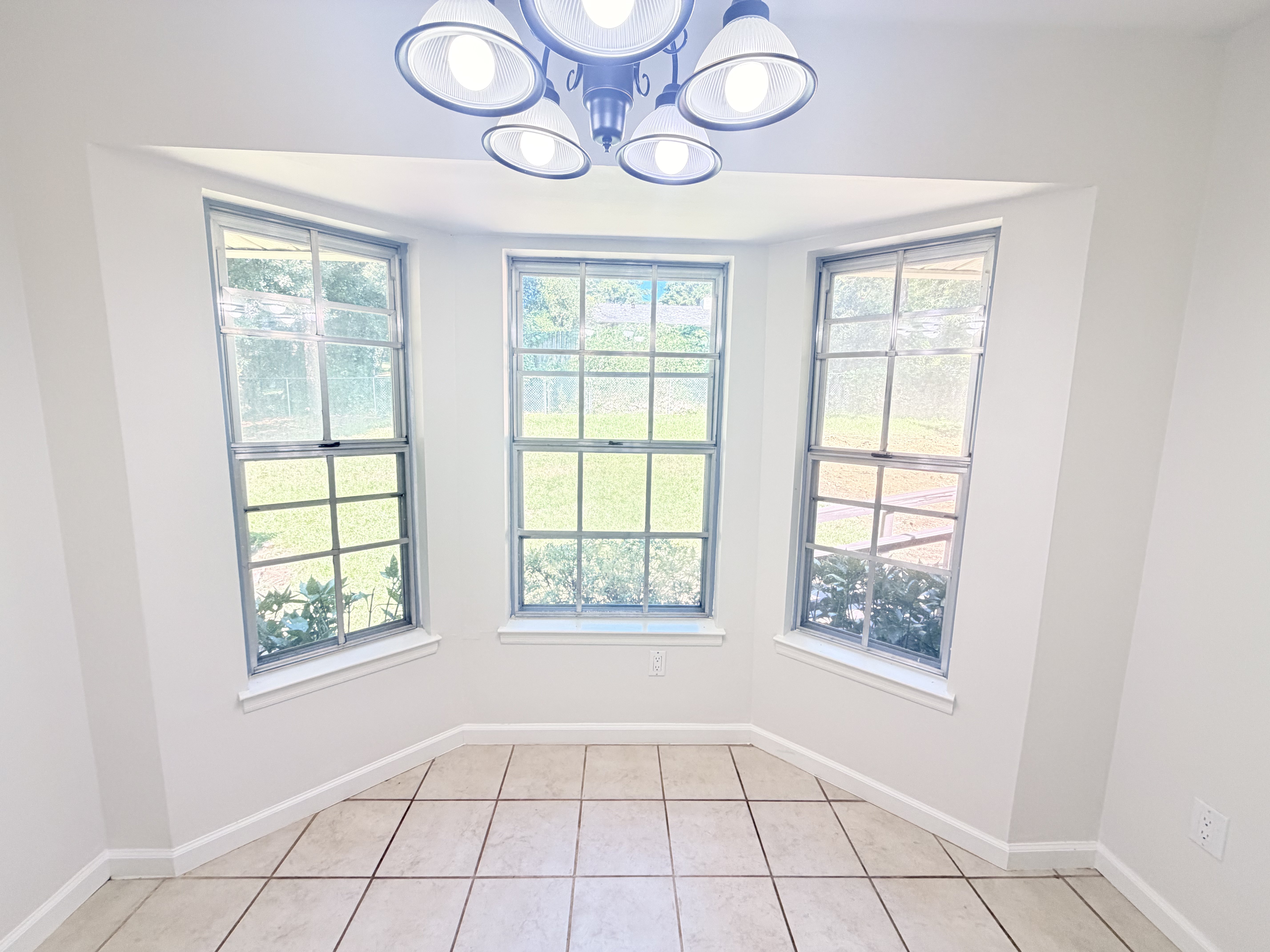 Photo 8 of 21 of 7161 Roper Rd, Trussville, AL